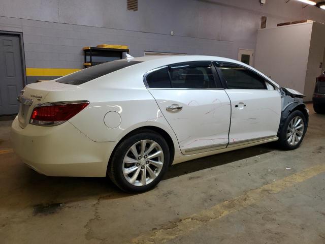 Photo 2 VIN: 1G4GE5ED8BF134324 - BUICK LACROSSE 