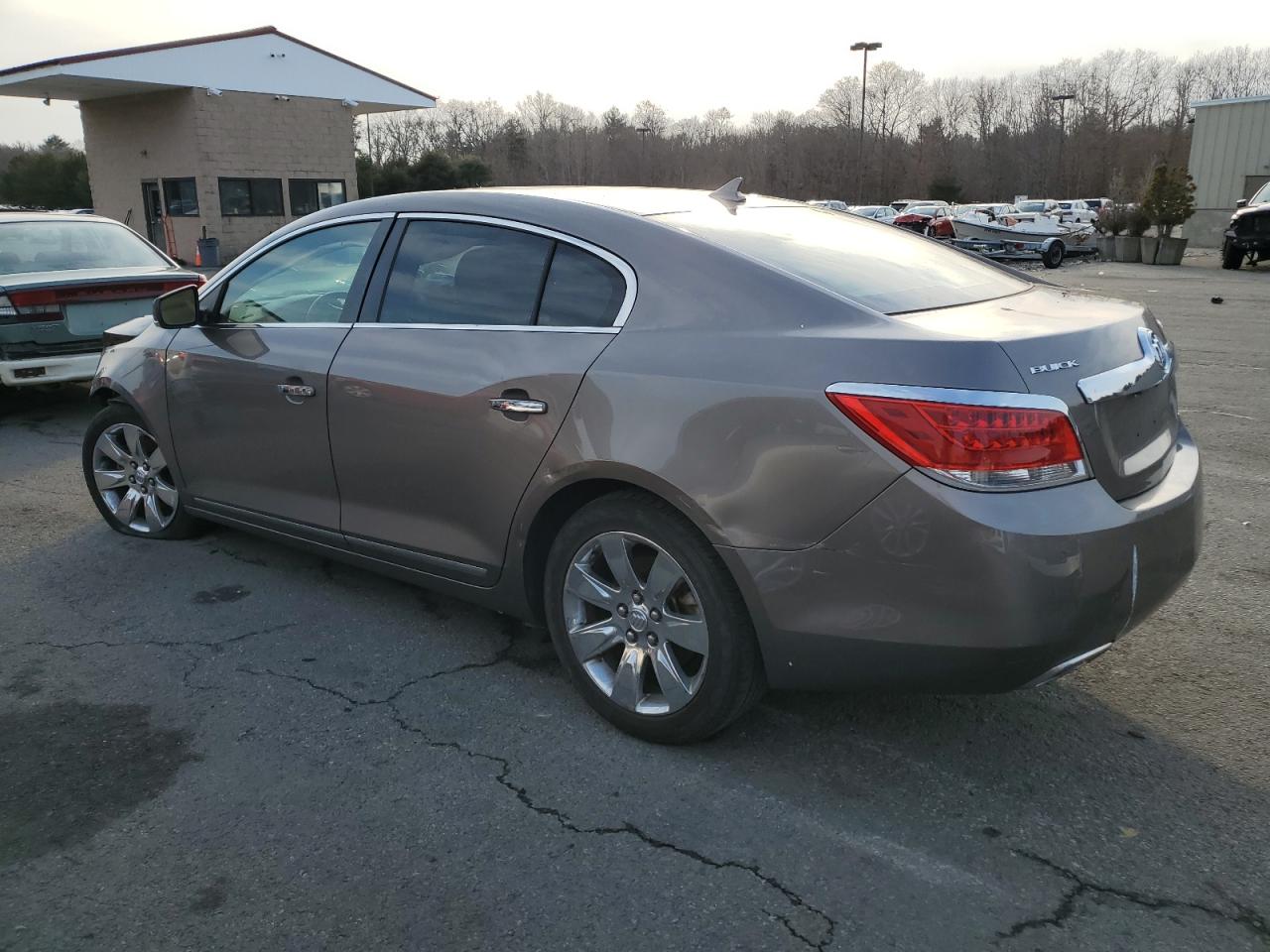 Photo 1 VIN: 1G4GE5EV3AF316679 - BUICK LACROSSE 