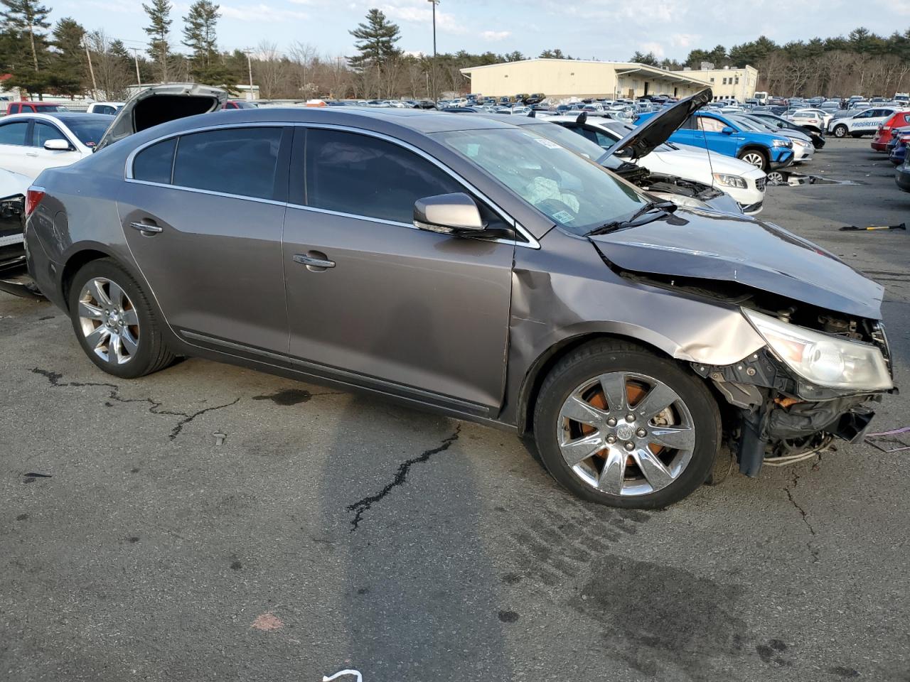 Photo 3 VIN: 1G4GE5EV3AF316679 - BUICK LACROSSE 