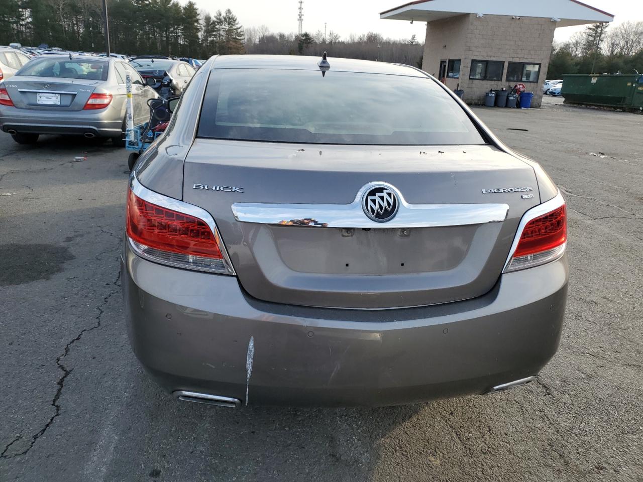 Photo 5 VIN: 1G4GE5EV3AF316679 - BUICK LACROSSE 