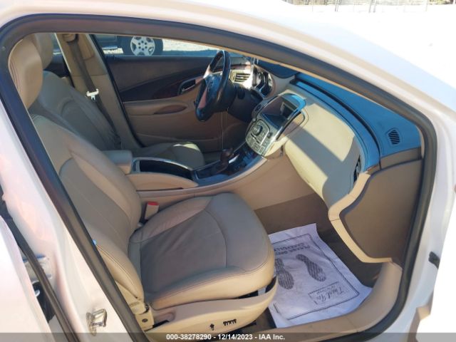 Photo 4 VIN: 1G4GE5EV6AF261371 - BUICK LACROSSE 