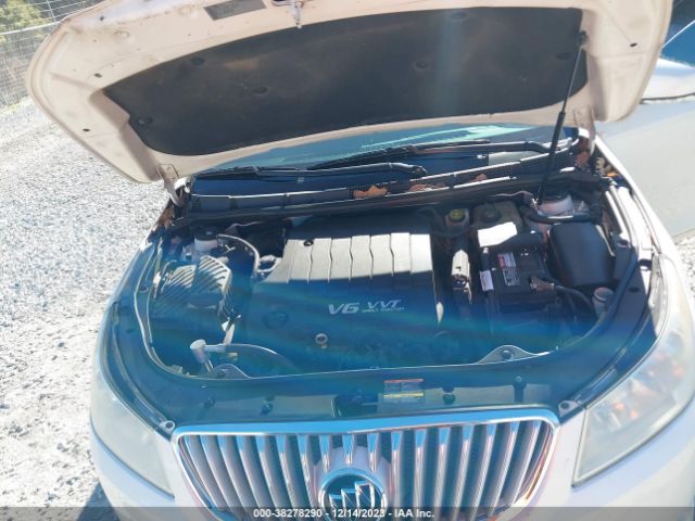 Photo 9 VIN: 1G4GE5EV6AF261371 - BUICK LACROSSE 