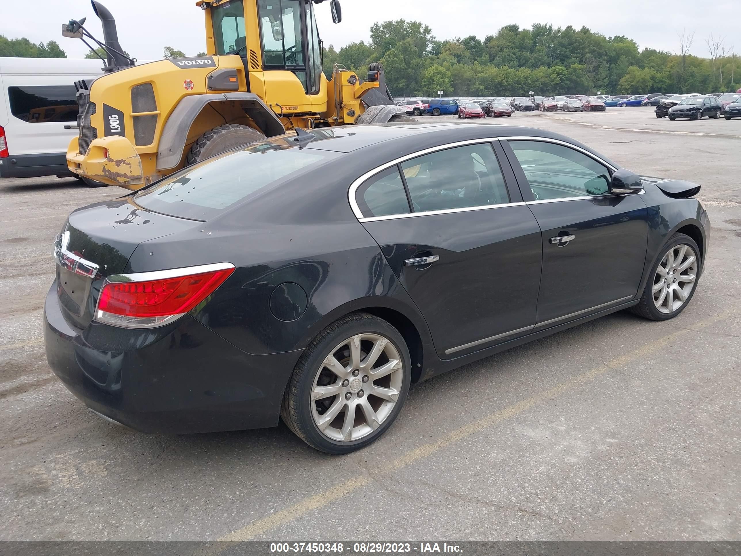 Photo 3 VIN: 1G4GE5GD5BF391115 - BUICK LACROSSE 