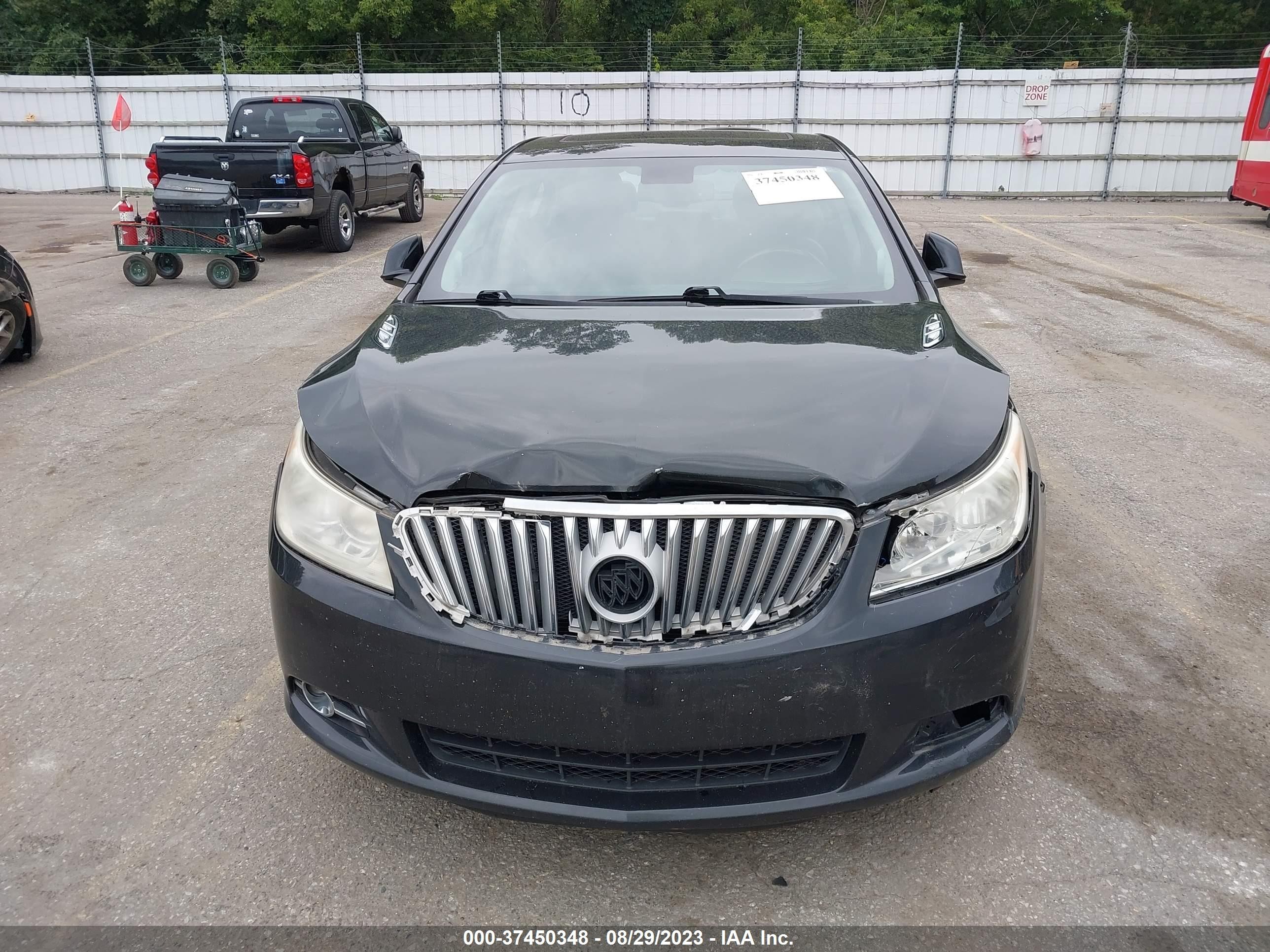 Photo 5 VIN: 1G4GE5GD5BF391115 - BUICK LACROSSE 