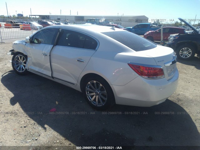 Photo 2 VIN: 1G4GE5GDXBF277806 - BUICK LACROSSE 