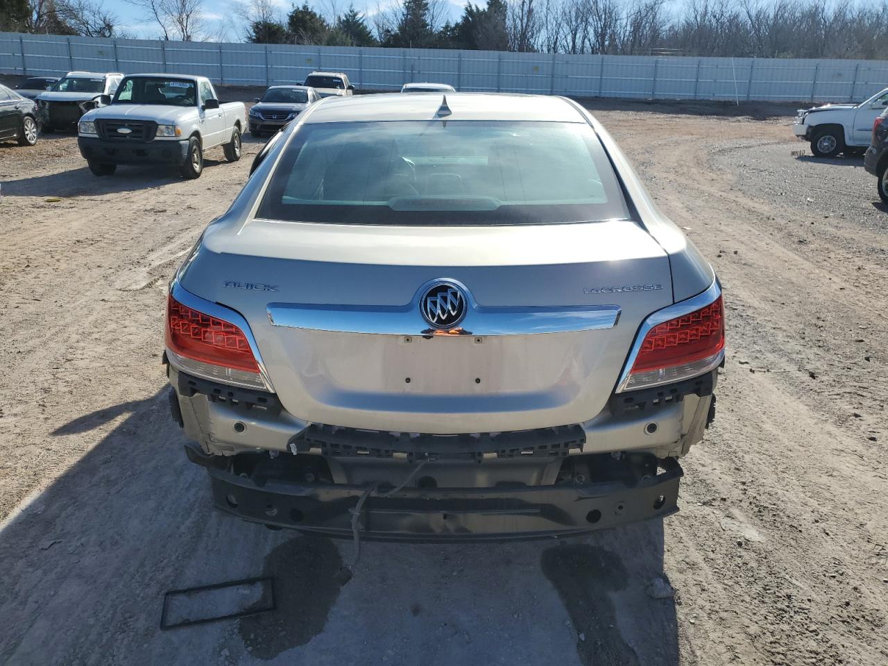 Photo 5 VIN: 1G4GF5E30DF264752 - BUICK LACROSSE 