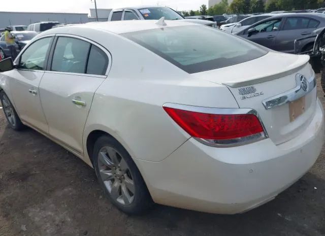 Photo 2 VIN: 1G4GF5E34CF157119 - BUICK LACROSSE 