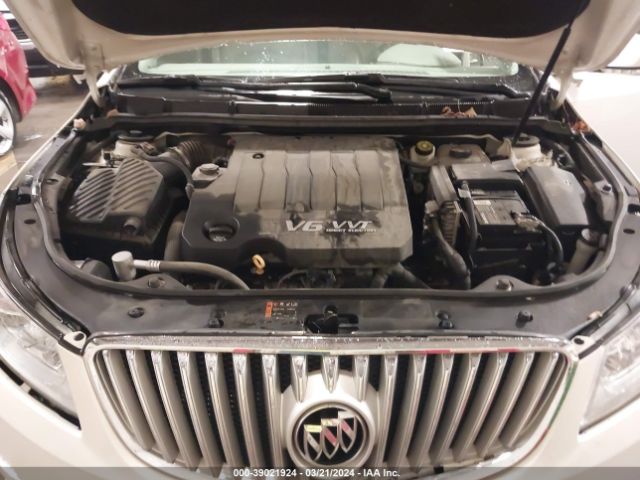 Photo 9 VIN: 1G4GF5E38CF375936 - BUICK LACROSSE 