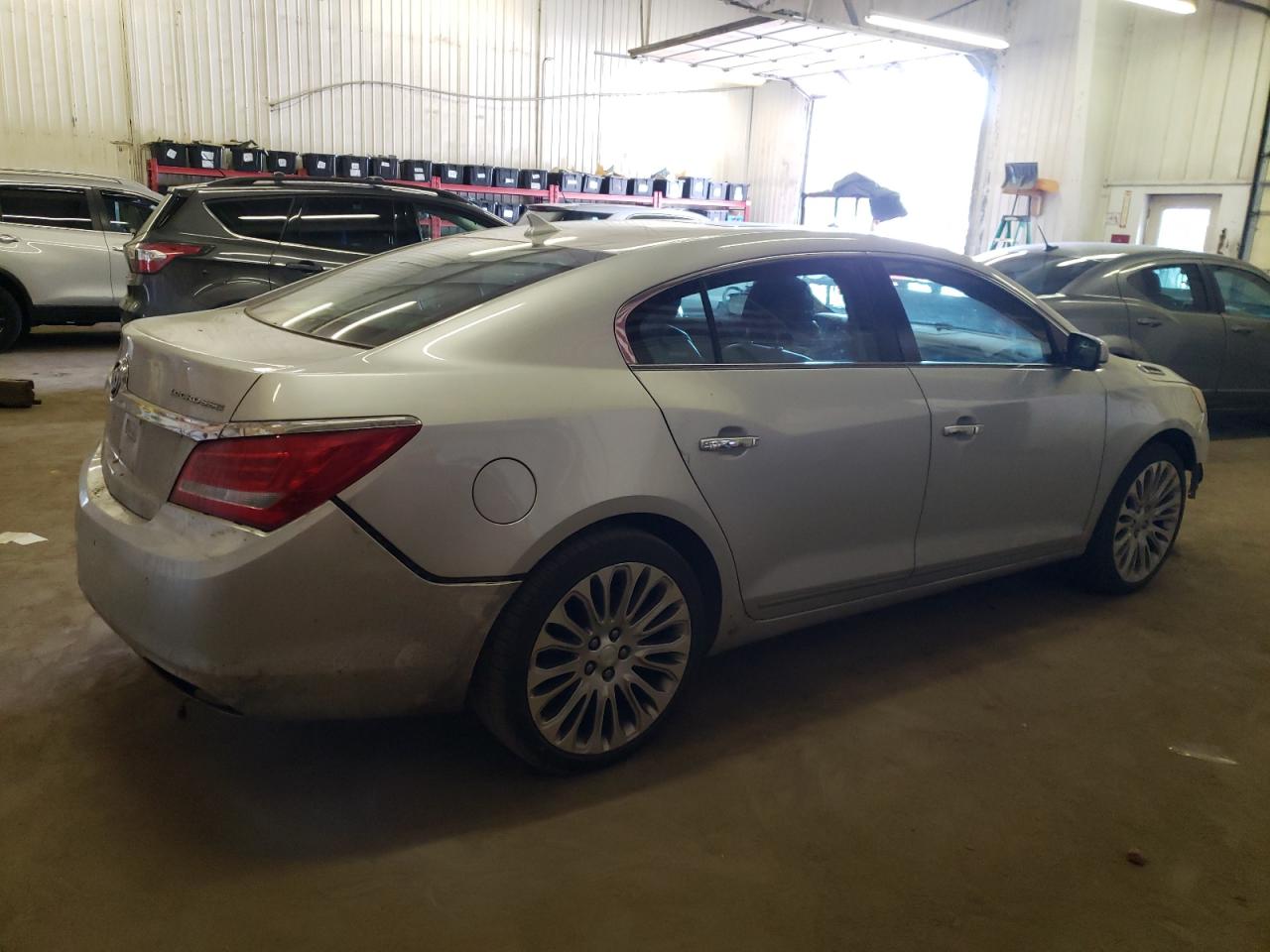 Photo 2 VIN: 1G4GF5G38EF133471 - BUICK LACROSSE 