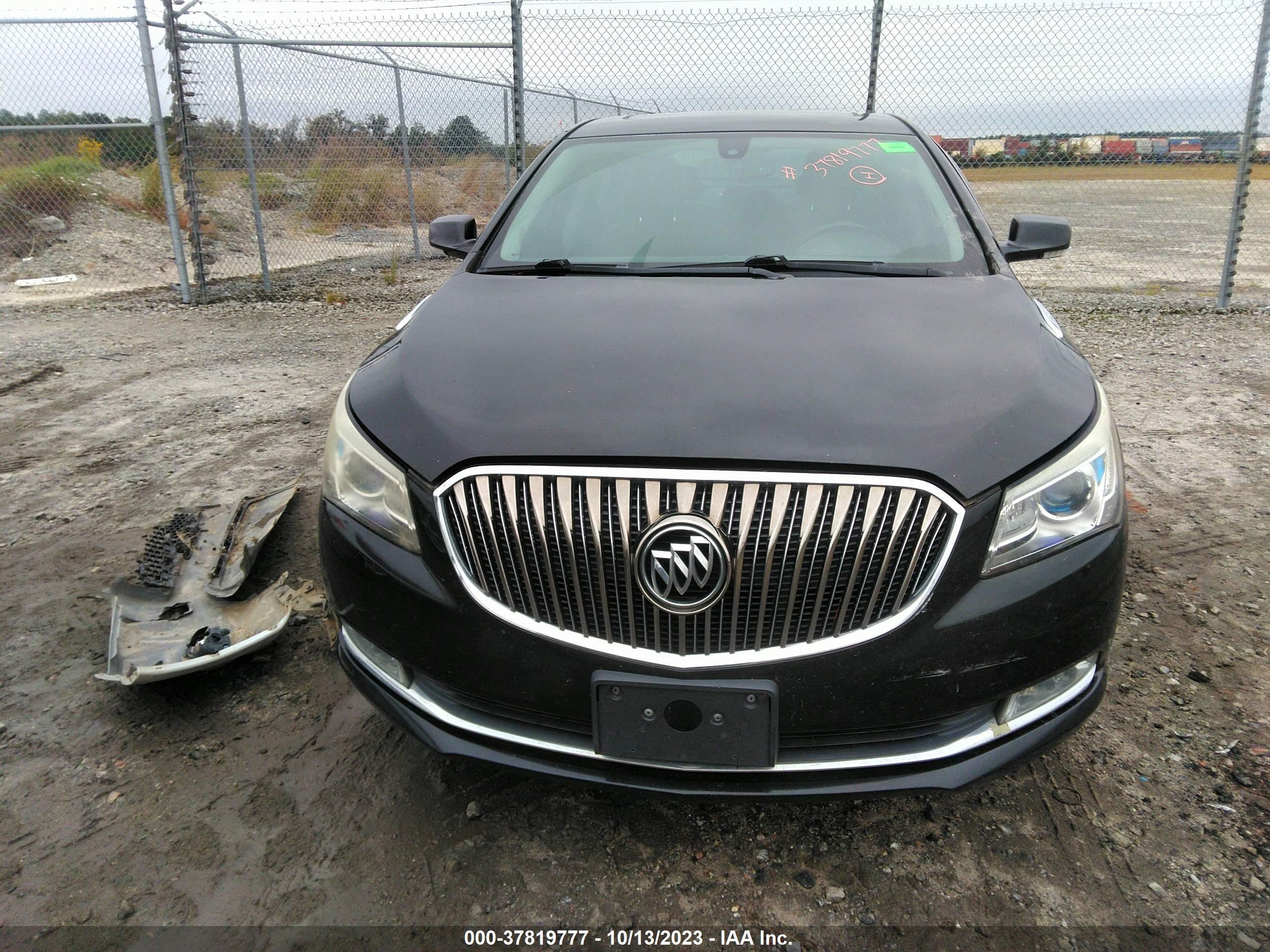 Photo 11 VIN: 1G4GF5G38EF271592 - BUICK LACROSSE 