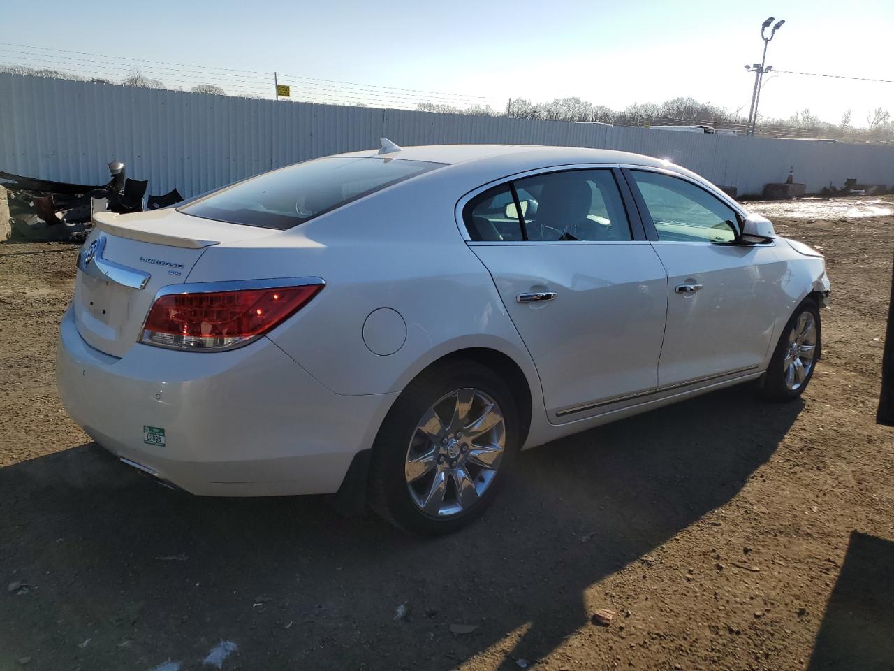 Photo 2 VIN: 1G4GG5E36CF349249 - BUICK LACROSSE 