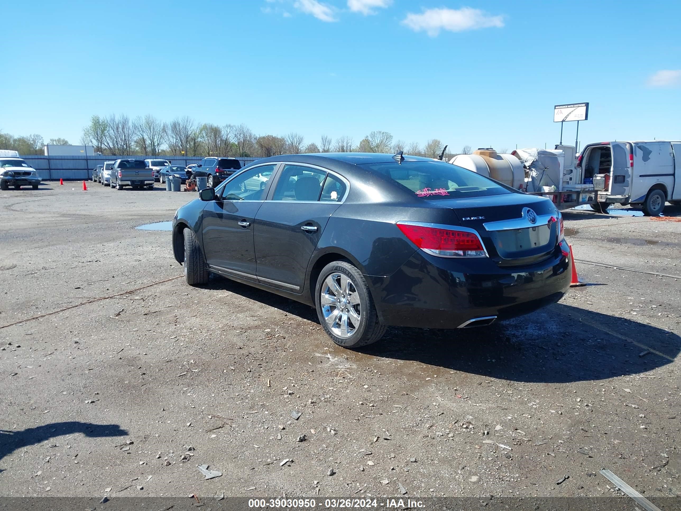 Photo 2 VIN: 1G4GG5G35DF152457 - BUICK LACROSSE 