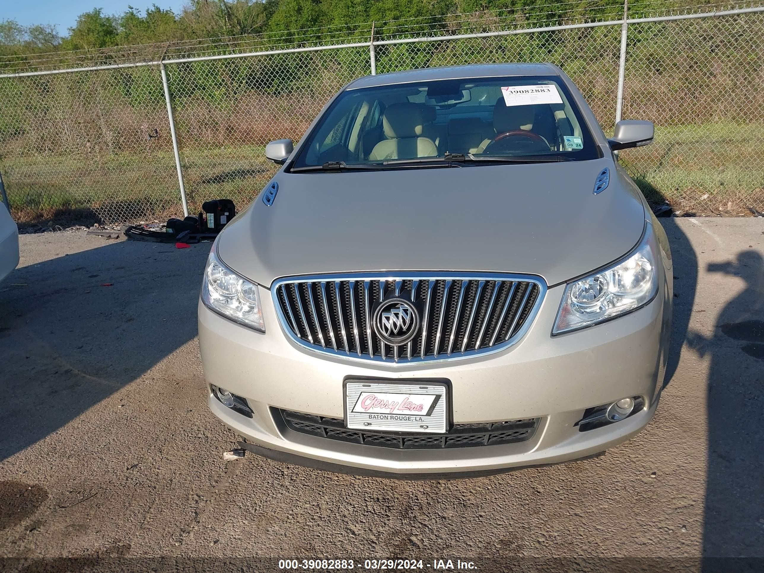 Photo 11 VIN: 1G4GH5E36DF169445 - BUICK LACROSSE 