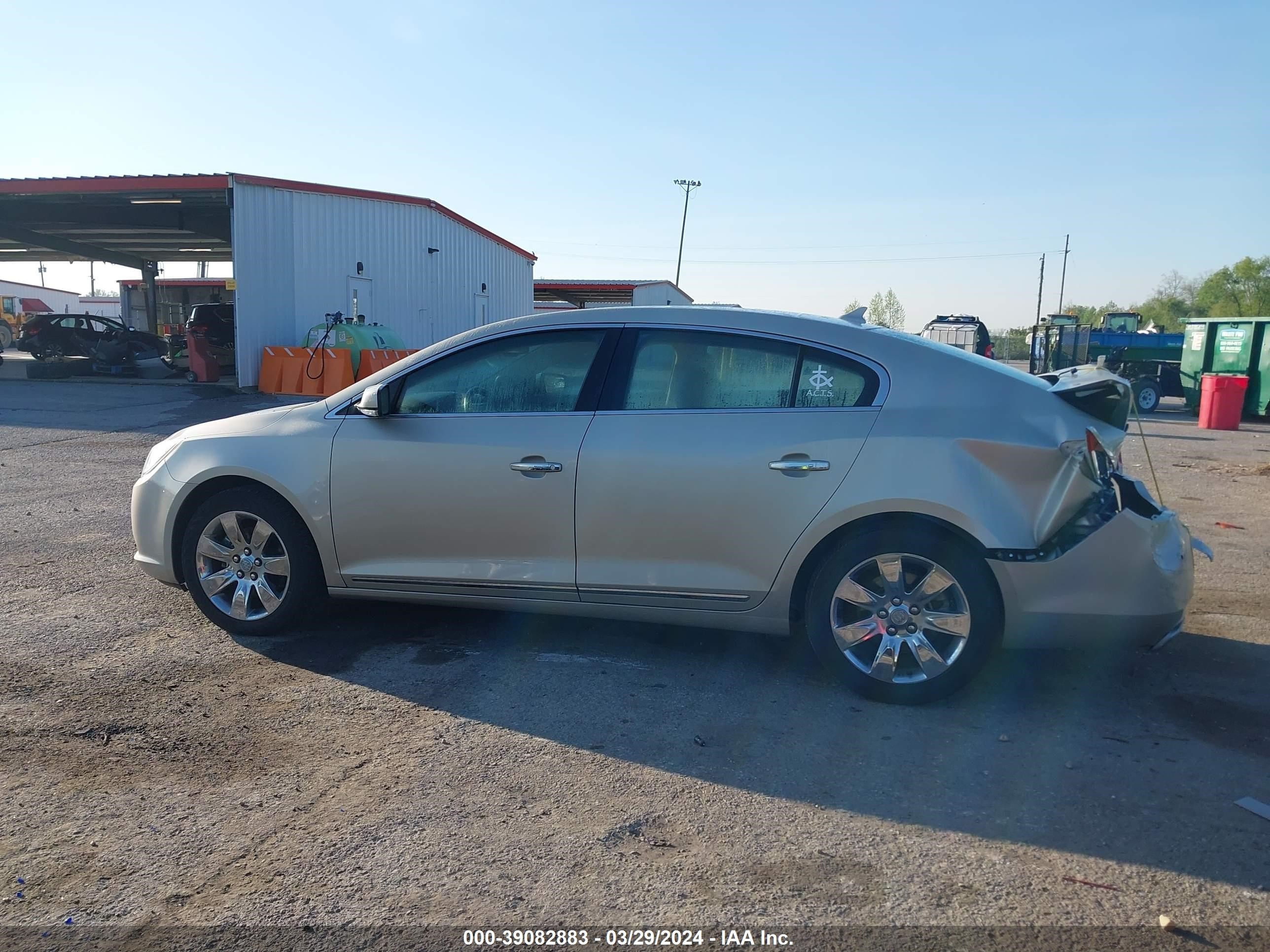 Photo 13 VIN: 1G4GH5E36DF169445 - BUICK LACROSSE 