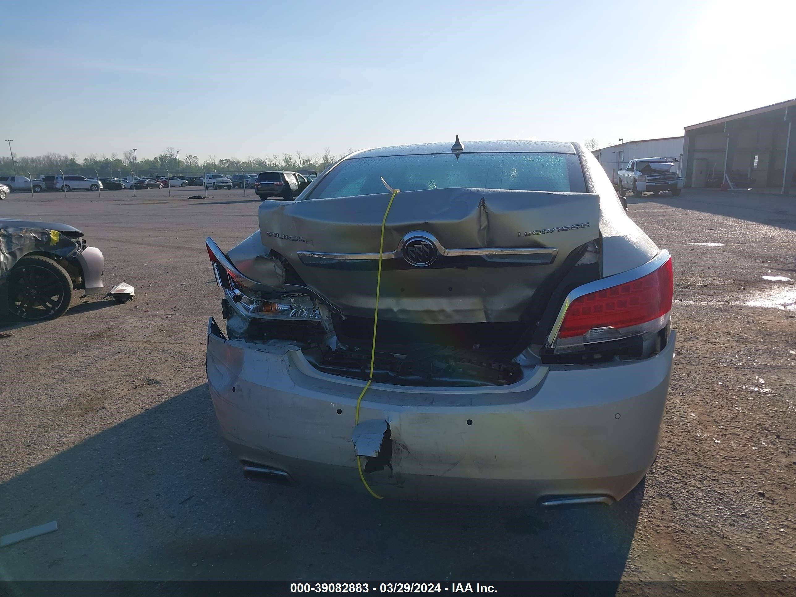 Photo 15 VIN: 1G4GH5E36DF169445 - BUICK LACROSSE 