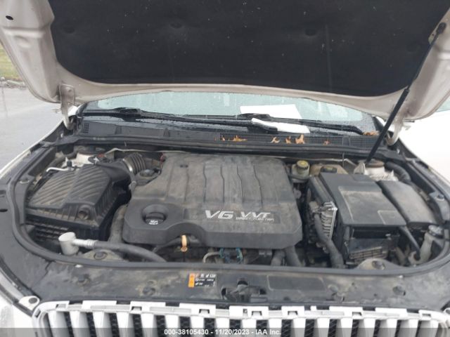 Photo 9 VIN: 1G4GH5E38CF185998 - BUICK LACROSSE 