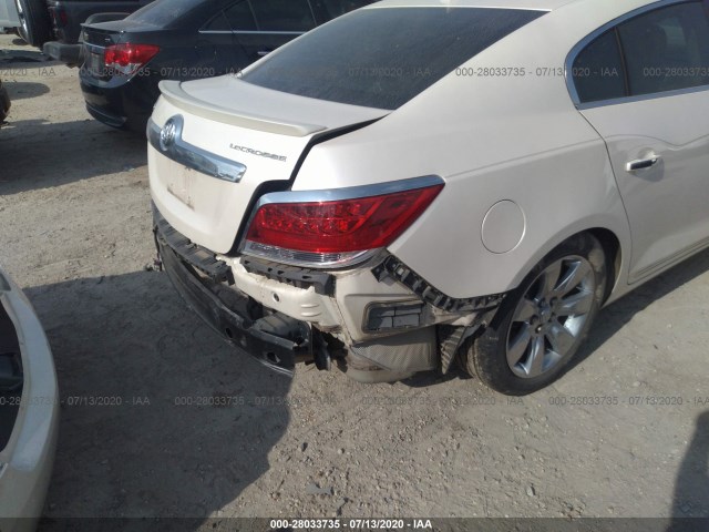 Photo 5 VIN: 1G4GH5E39CF342017 - BUICK LACROSSE 