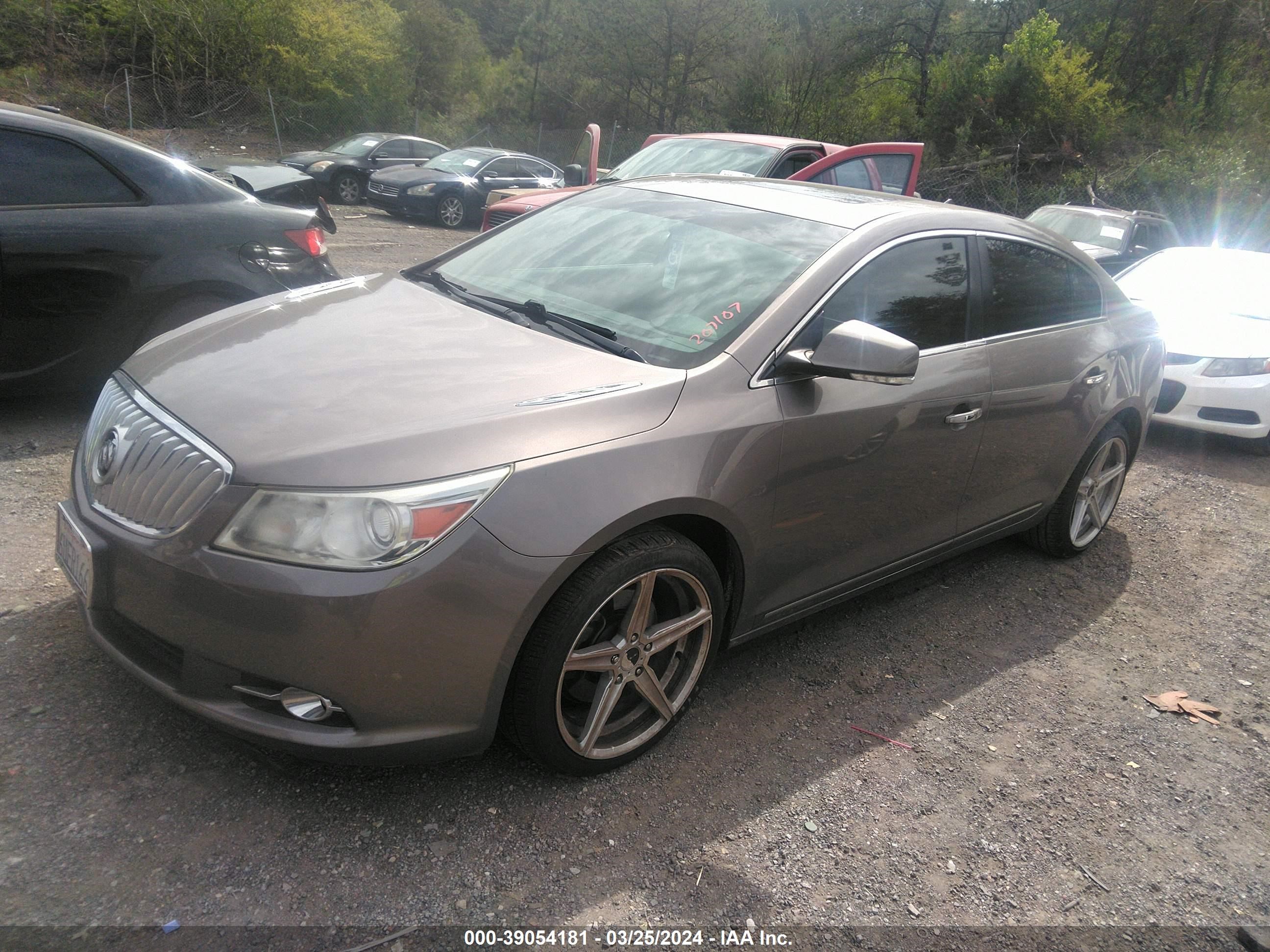 Photo 1 VIN: 1G4GJ5G32CF207107 - BUICK LACROSSE 