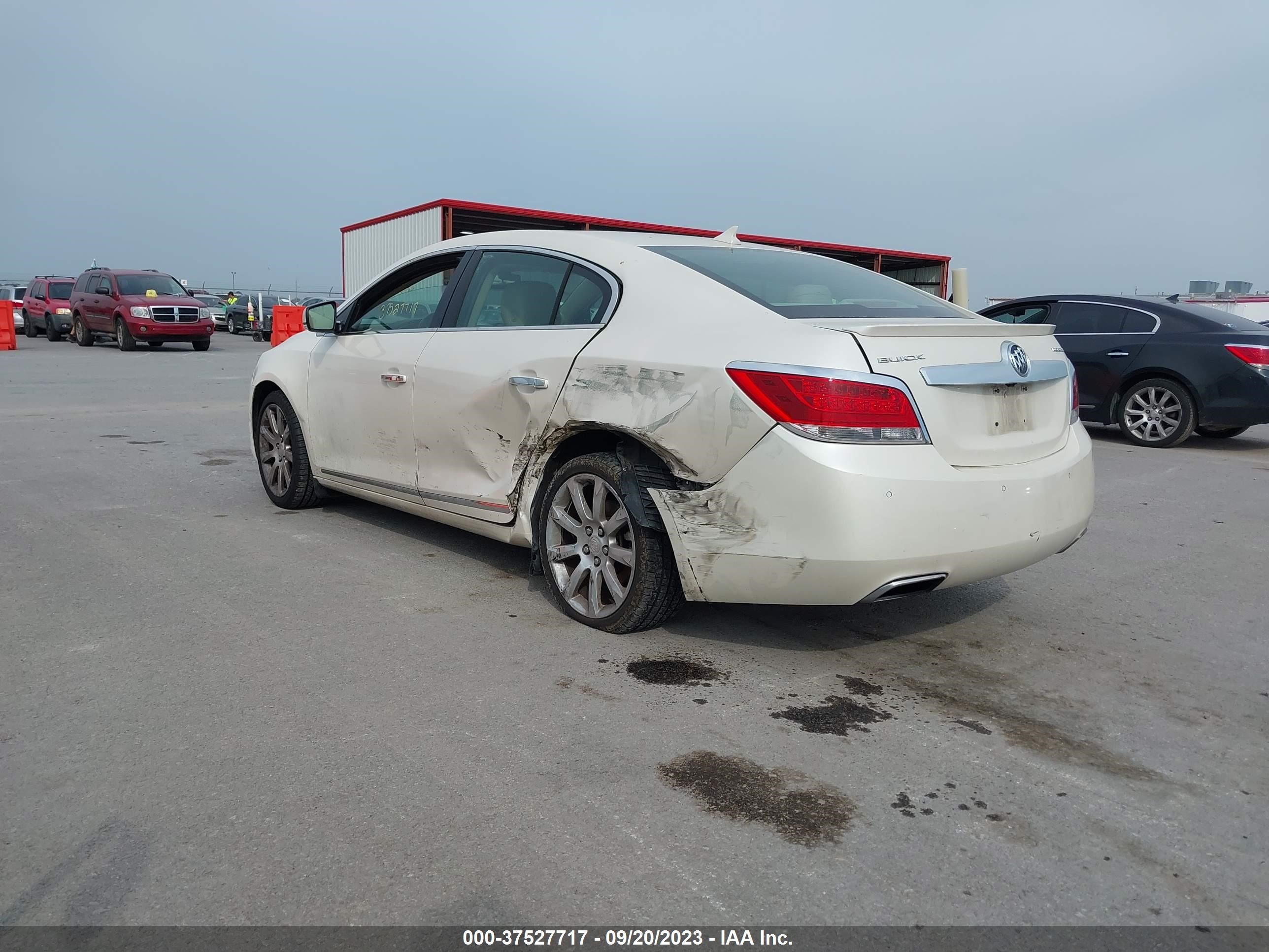 Photo 2 VIN: 1G4GJ5G35CF288703 - BUICK LACROSSE 