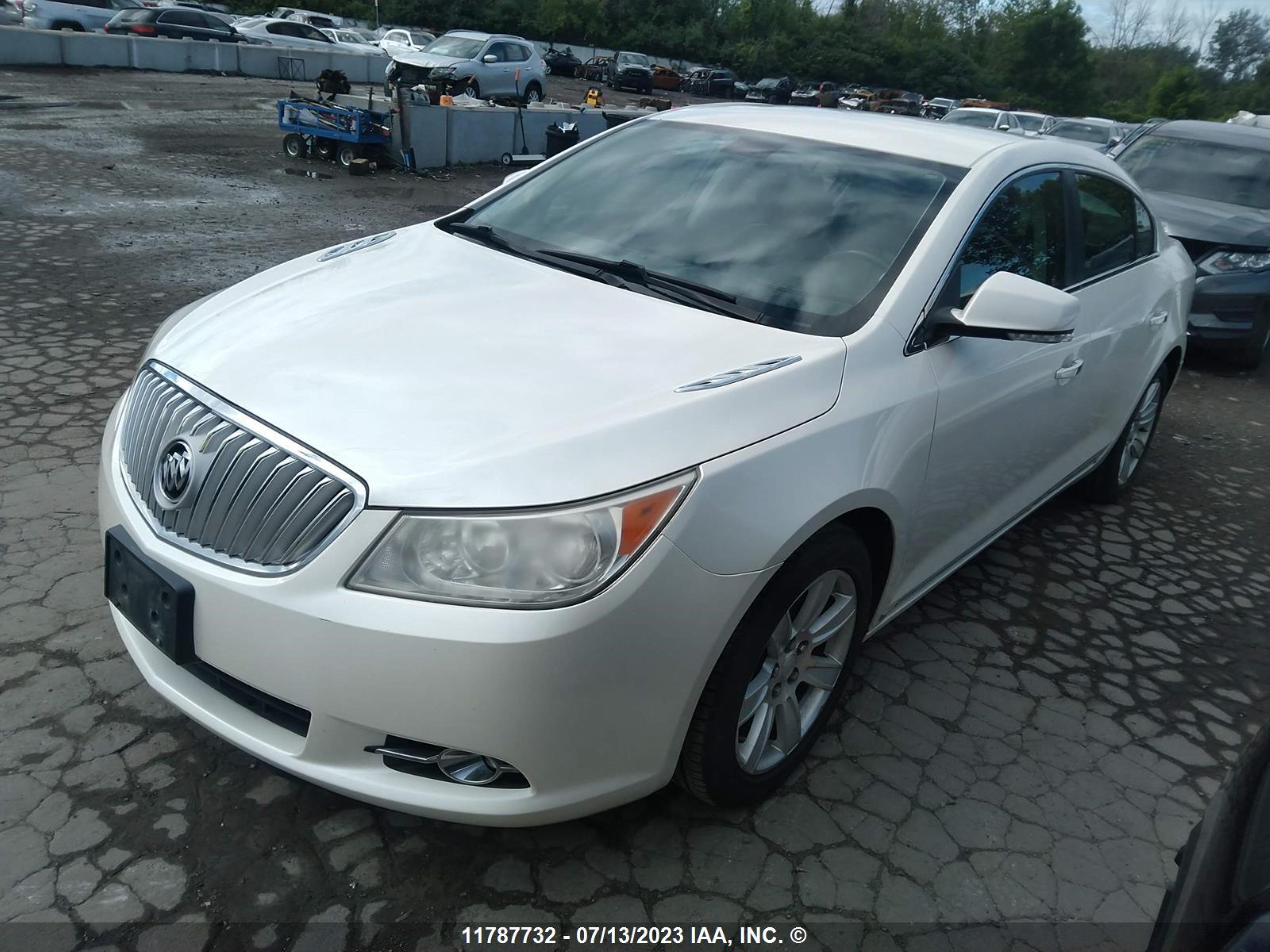 Photo 1 VIN: 1G4GK5EG0AF125442 - BUICK LACROSSE 