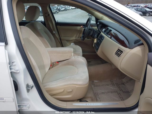 Photo 4 VIN: 1G4HA5EM8BU121858 - BUICK LUCERNE 