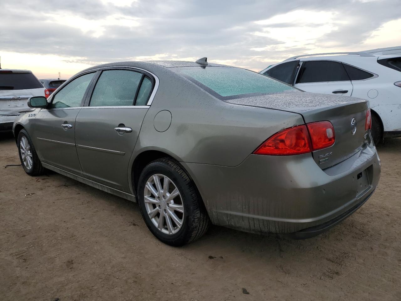 Photo 1 VIN: 1G4HC5EM0BU111206 - BUICK LUCERNE 