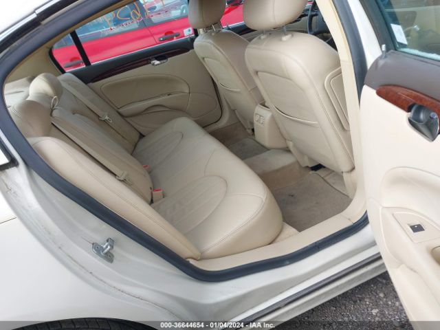 Photo 7 VIN: 1G4HC5EM0BU122660 - BUICK LUCERNE 