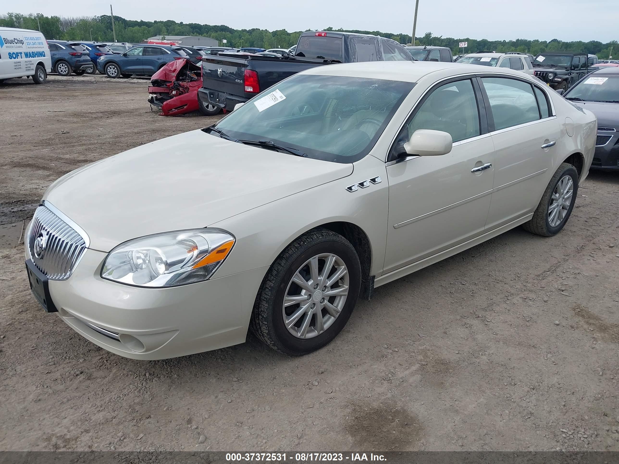 Photo 1 VIN: 1G4HC5EM2BU134714 - BUICK LUCERNE 