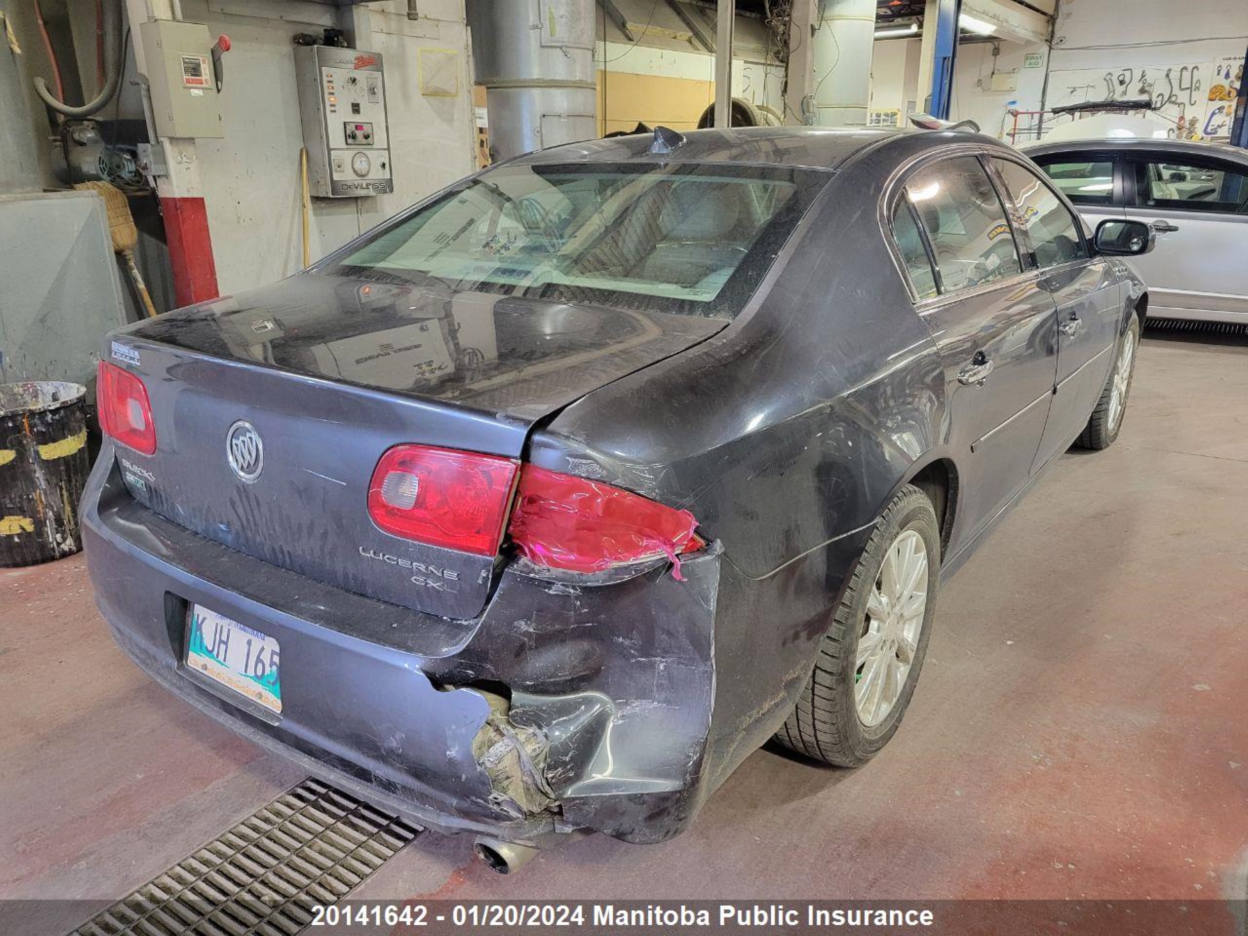 Photo 7 VIN: 1G4HC5EM7AU126266 - BUICK LUCERNE 