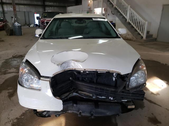 Photo 4 VIN: 1G4HC5EM7BU117990 - BUICK LUCERNE 