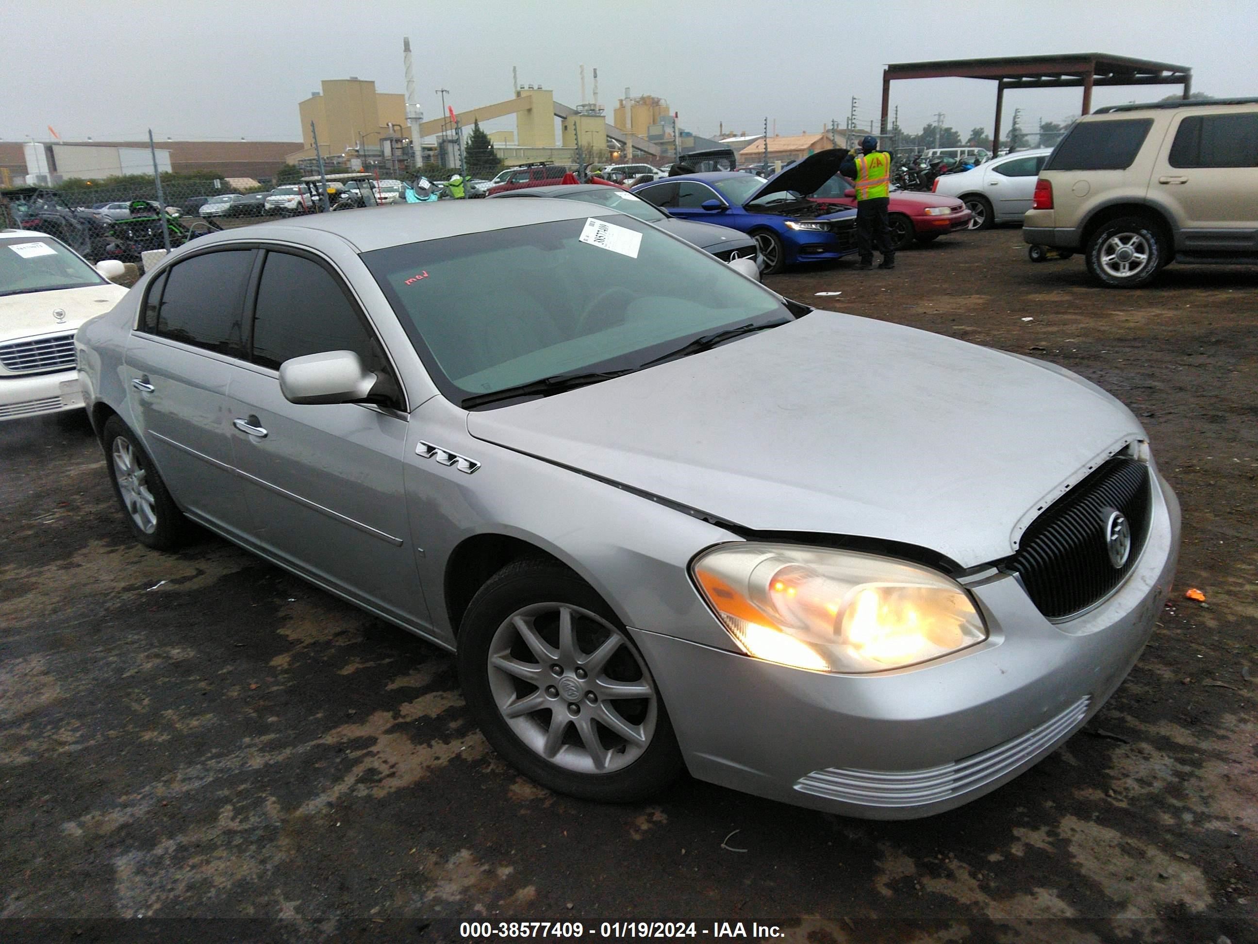 Photo 0 VIN: 1G4HD57208U135829 - BUICK LUCERNE 