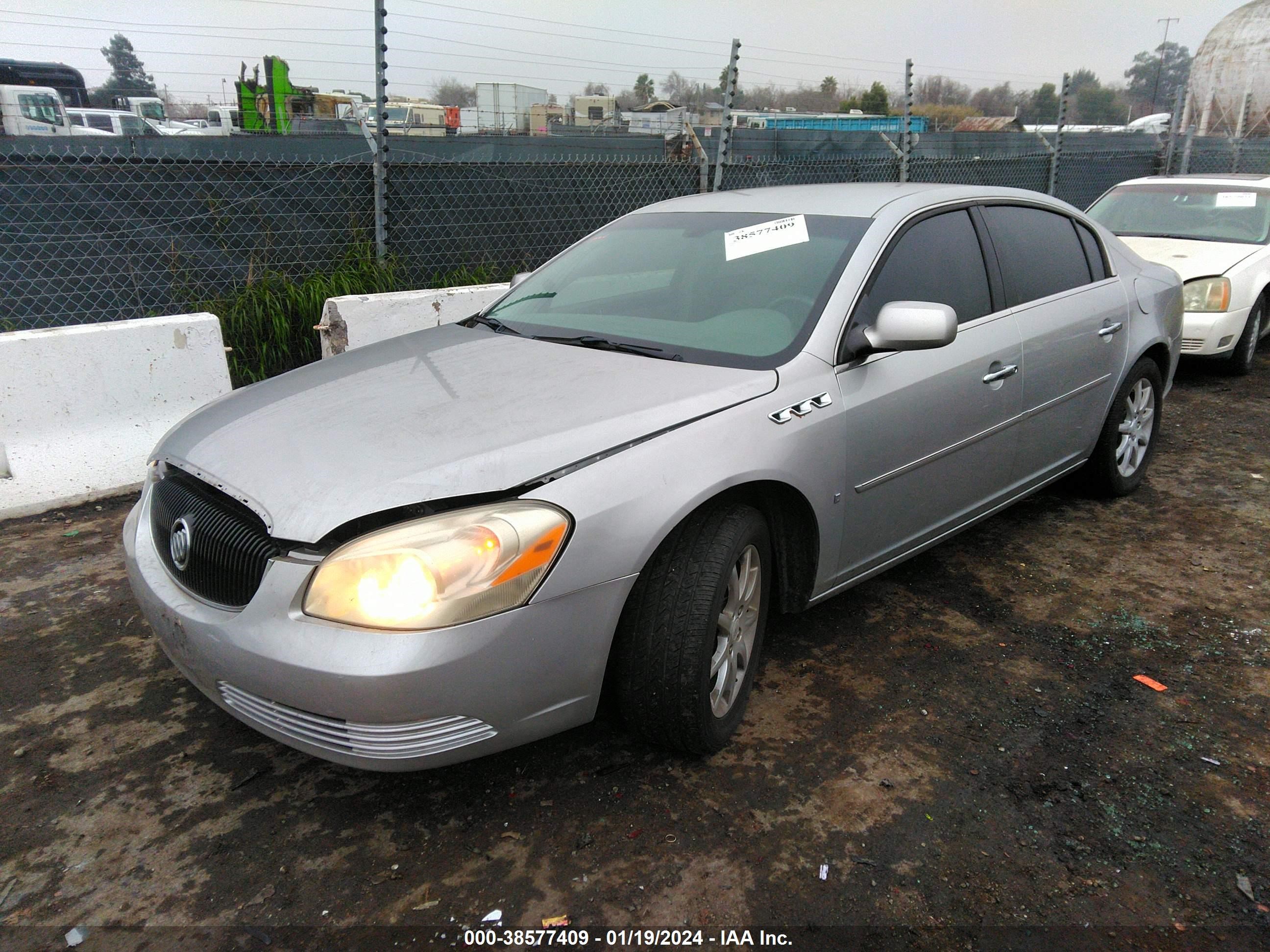 Photo 1 VIN: 1G4HD57208U135829 - BUICK LUCERNE 