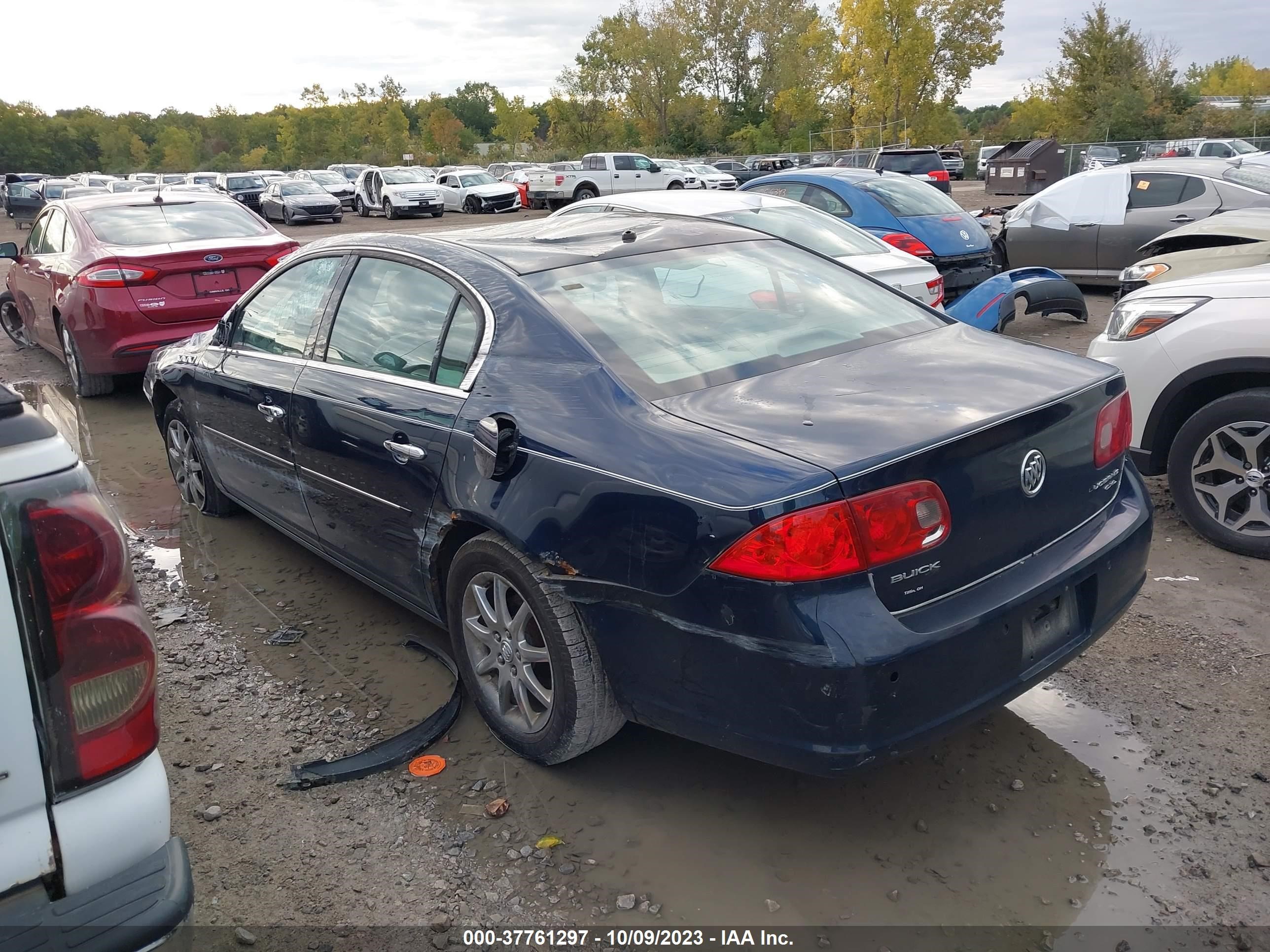 Photo 2 VIN: 1G4HD57217U209628 - BUICK LUCERNE 