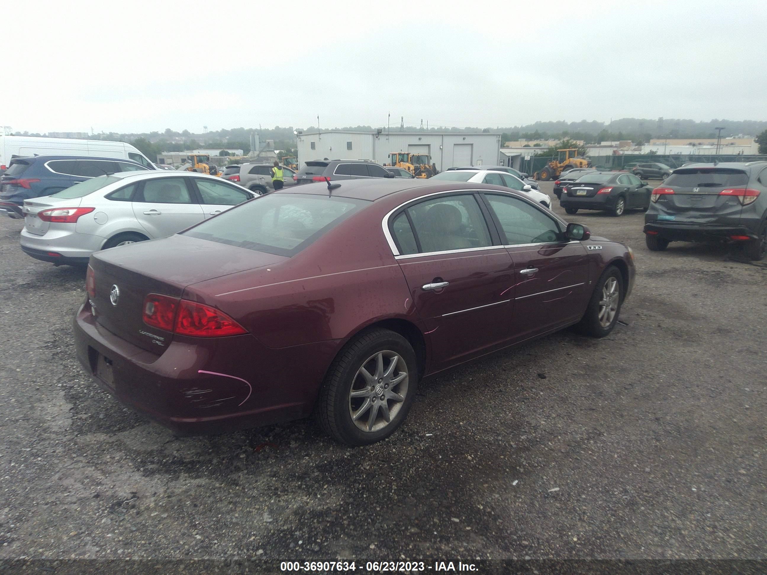 Photo 3 VIN: 1G4HD57227U150315 - BUICK LUCERNE 