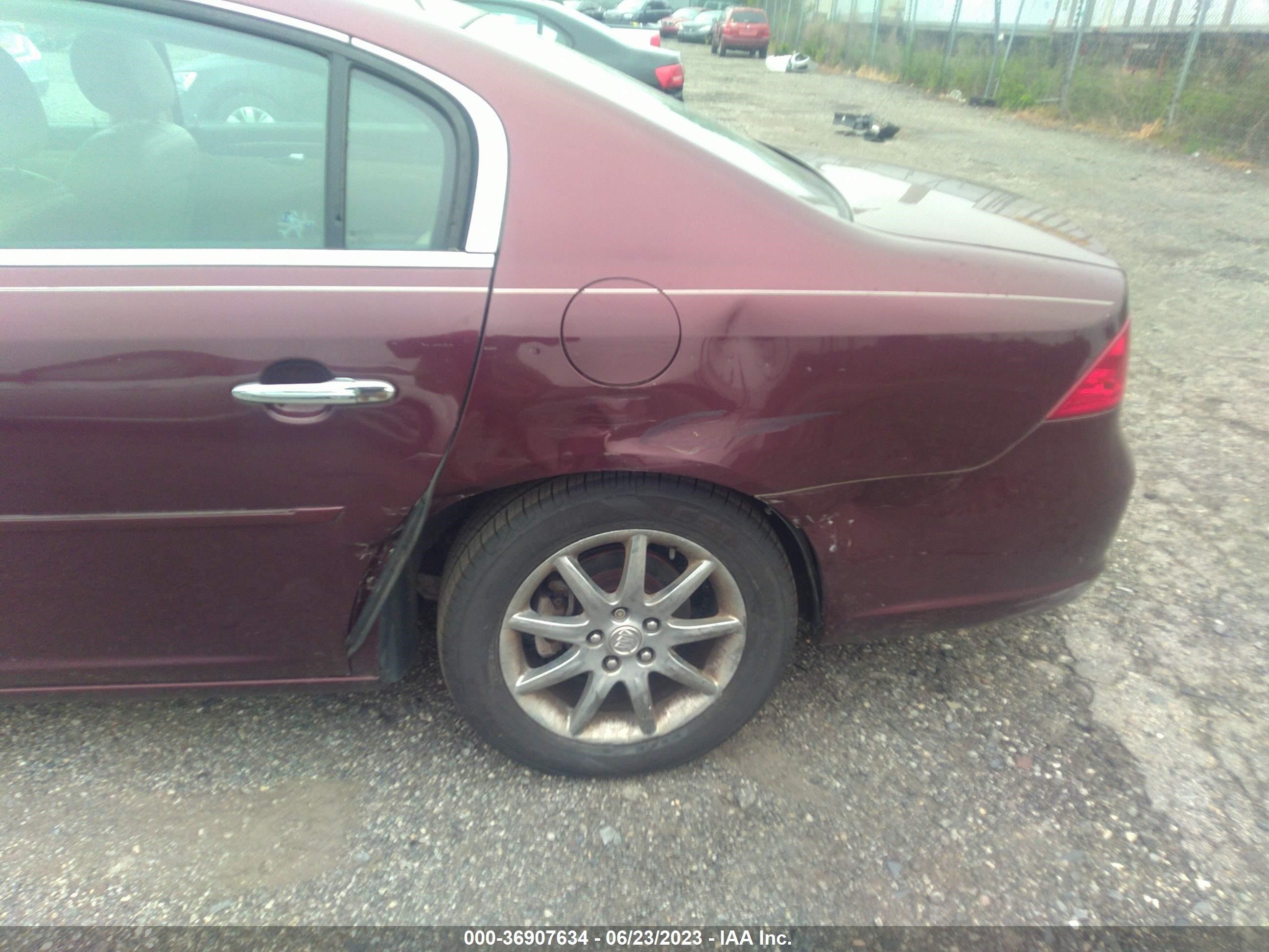 Photo 5 VIN: 1G4HD57227U150315 - BUICK LUCERNE 