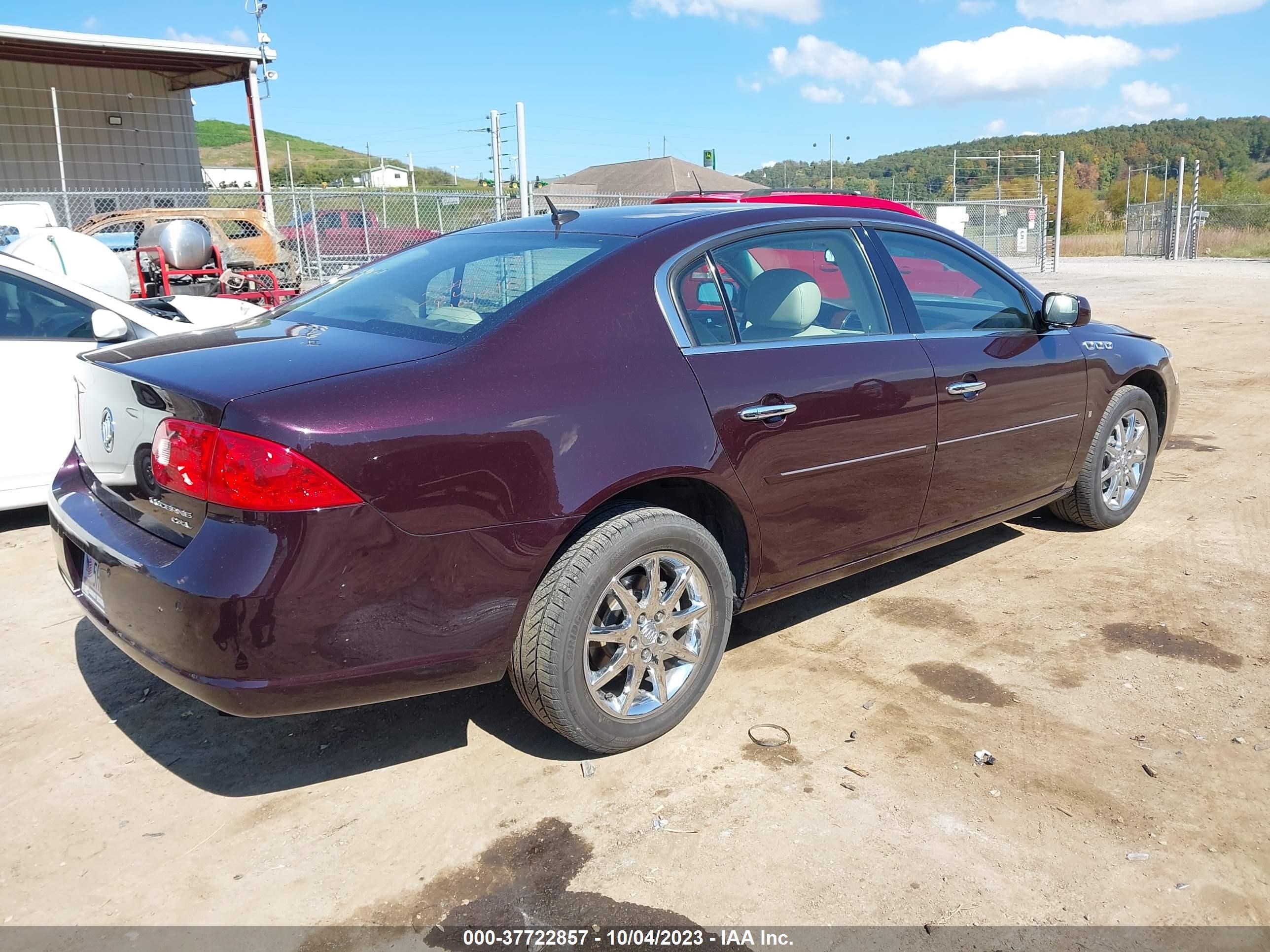 Photo 3 VIN: 1G4HD57228U127442 - BUICK LUCERNE 