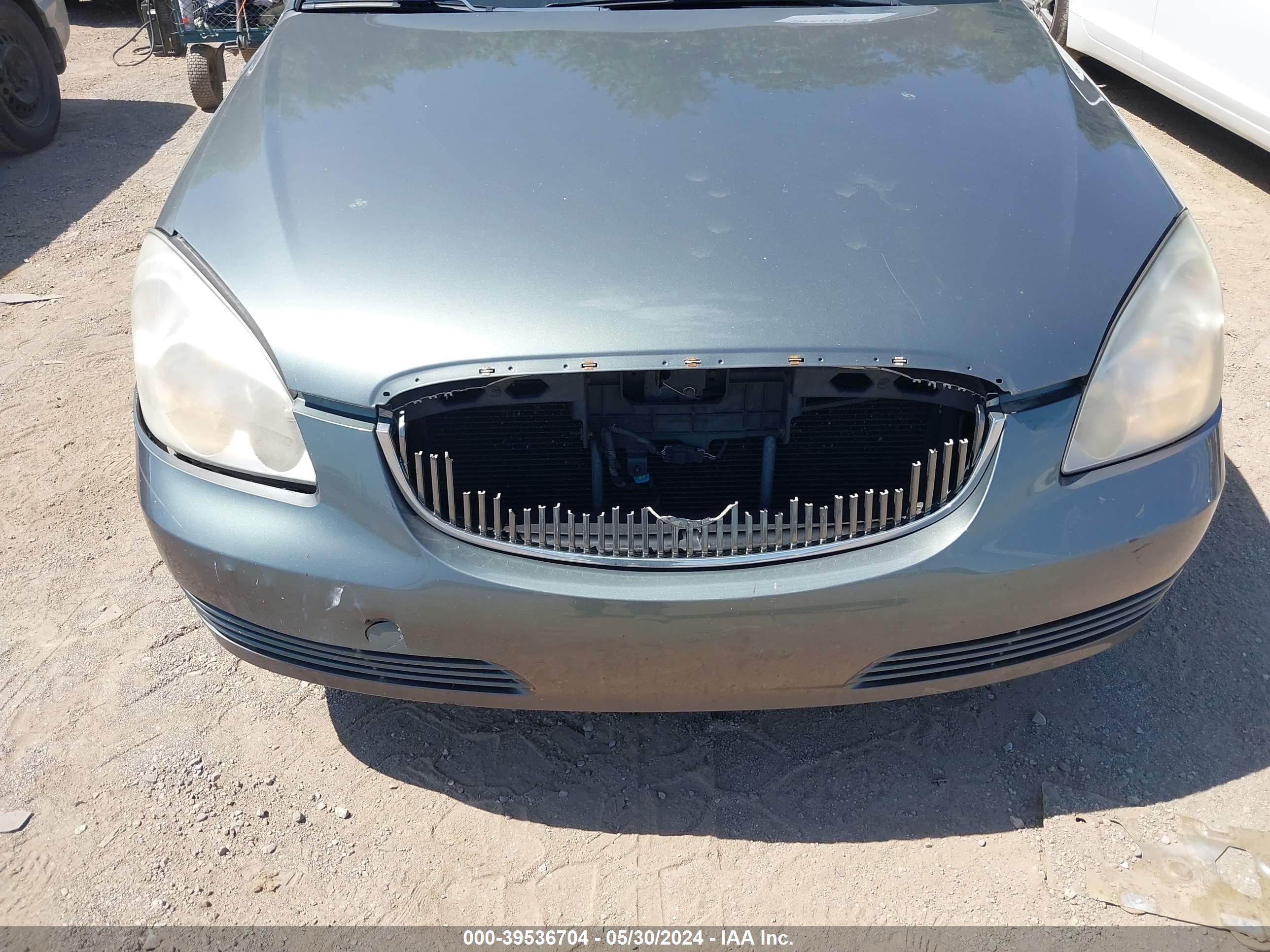 Photo 5 VIN: 1G4HD57228U132169 - BUICK LUCERNE 