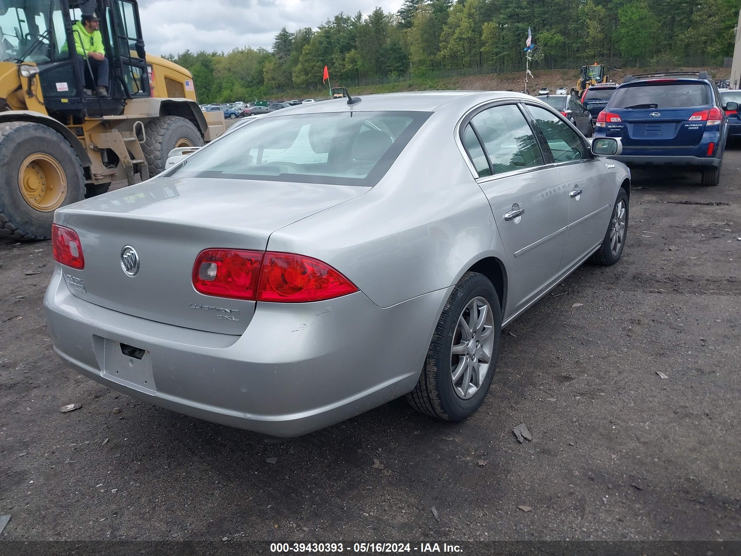 Photo 3 VIN: 1G4HD57237U108719 - BUICK LUCERNE 