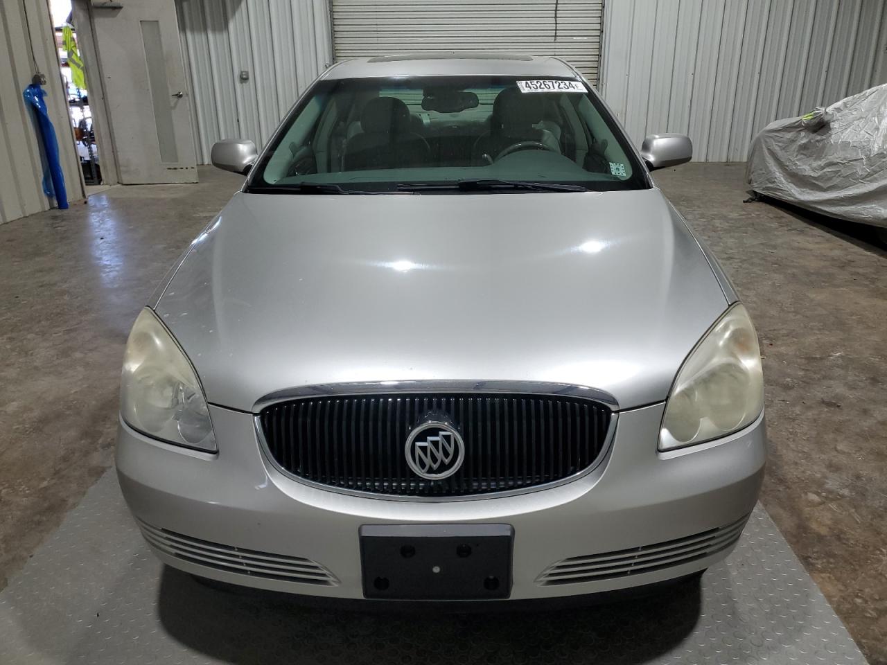 Photo 4 VIN: 1G4HD57238U113985 - BUICK LUCERNE 