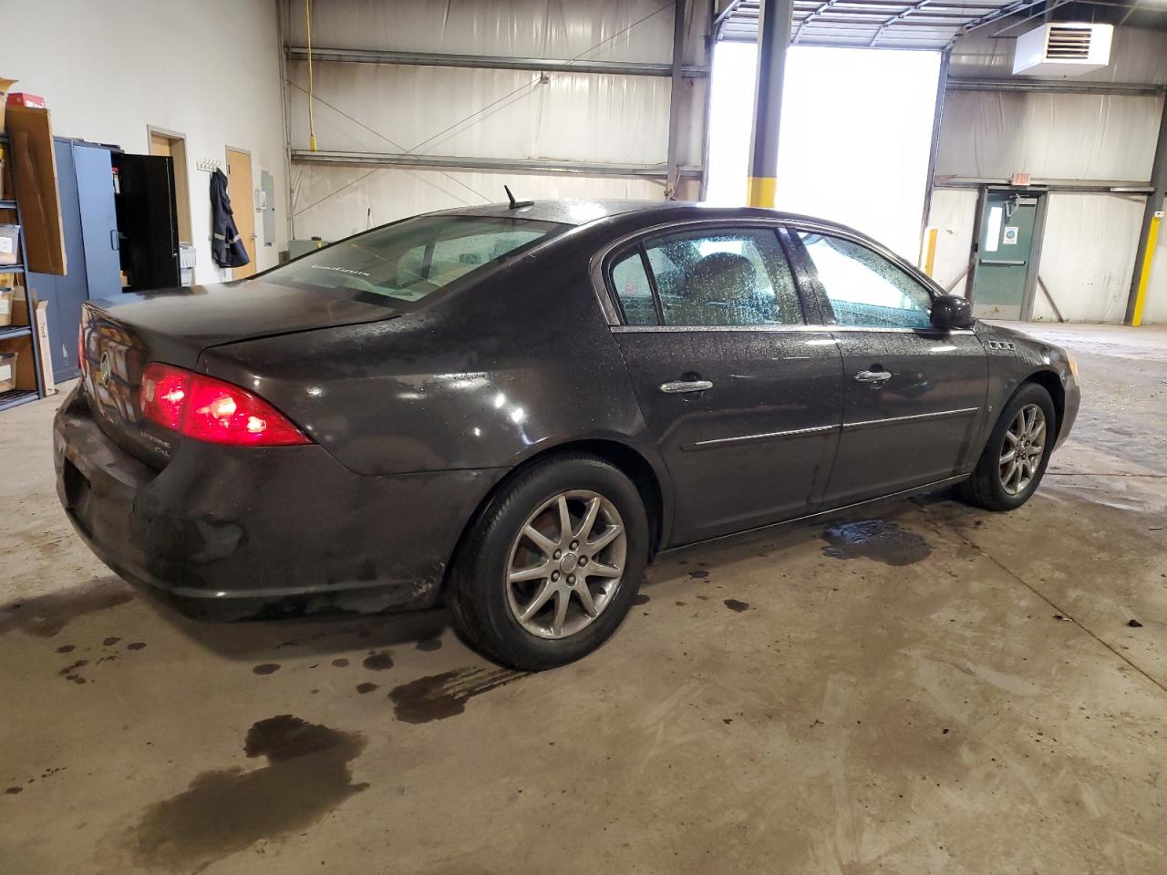 Photo 2 VIN: 1G4HD57248U117740 - BUICK LUCERNE 