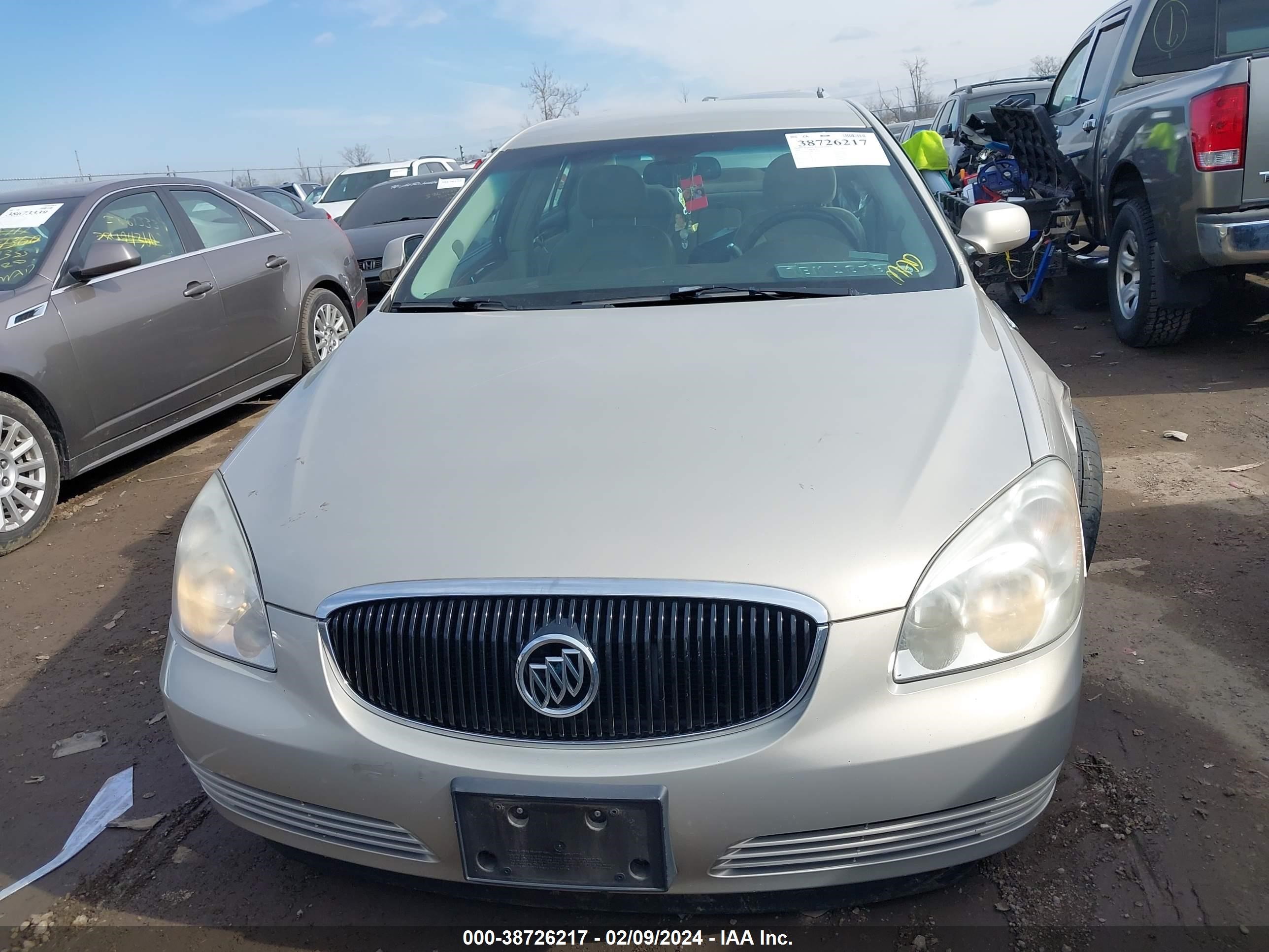 Photo 11 VIN: 1G4HD57248U165299 - BUICK LUCERNE 