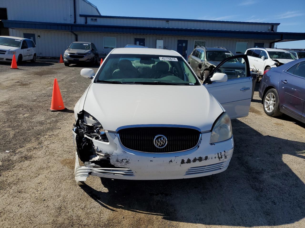 Photo 4 VIN: 1G4HD57256U205452 - BUICK LUCERNE 