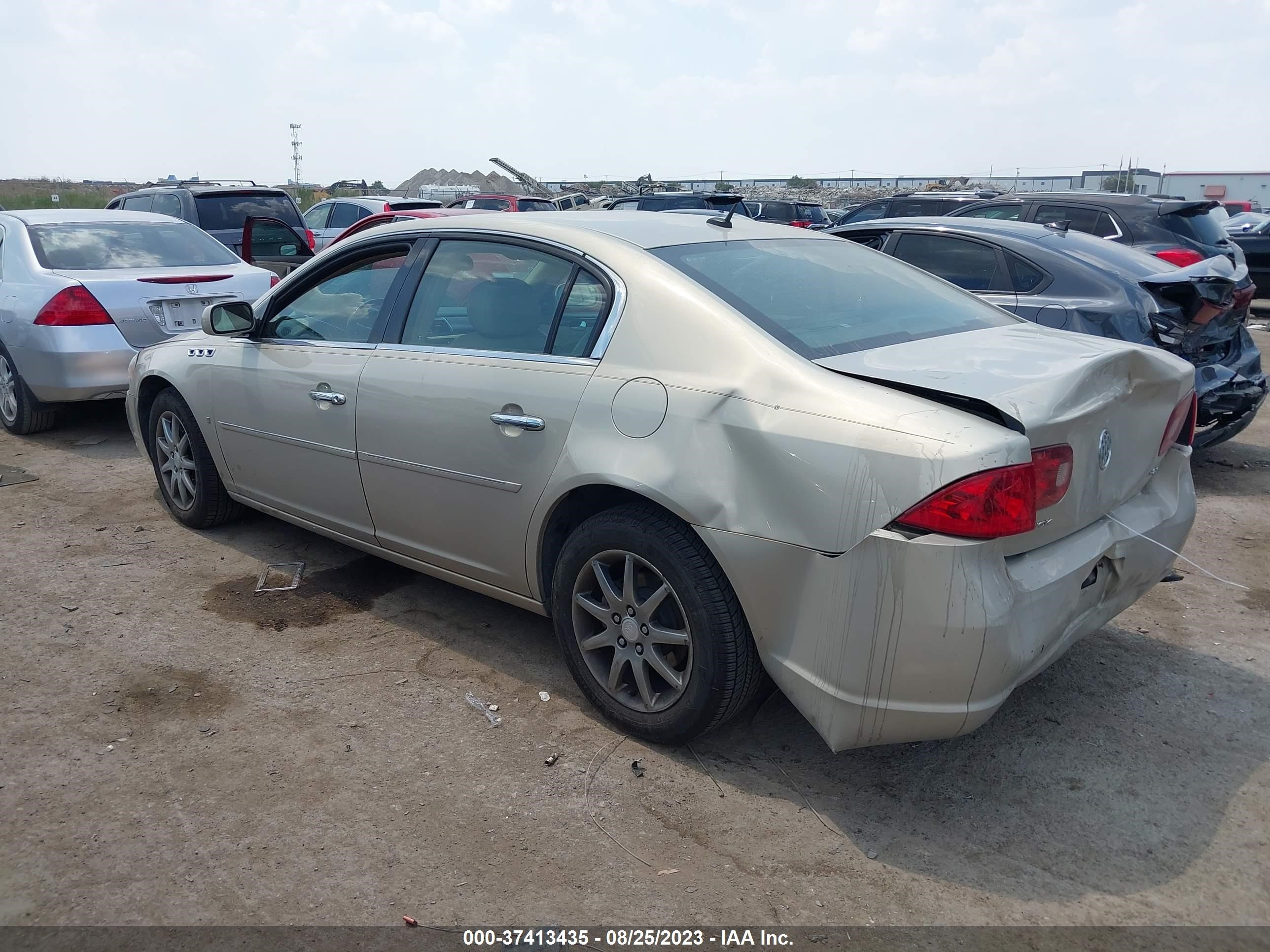 Photo 2 VIN: 1G4HD57257U105109 - BUICK LUCERNE 