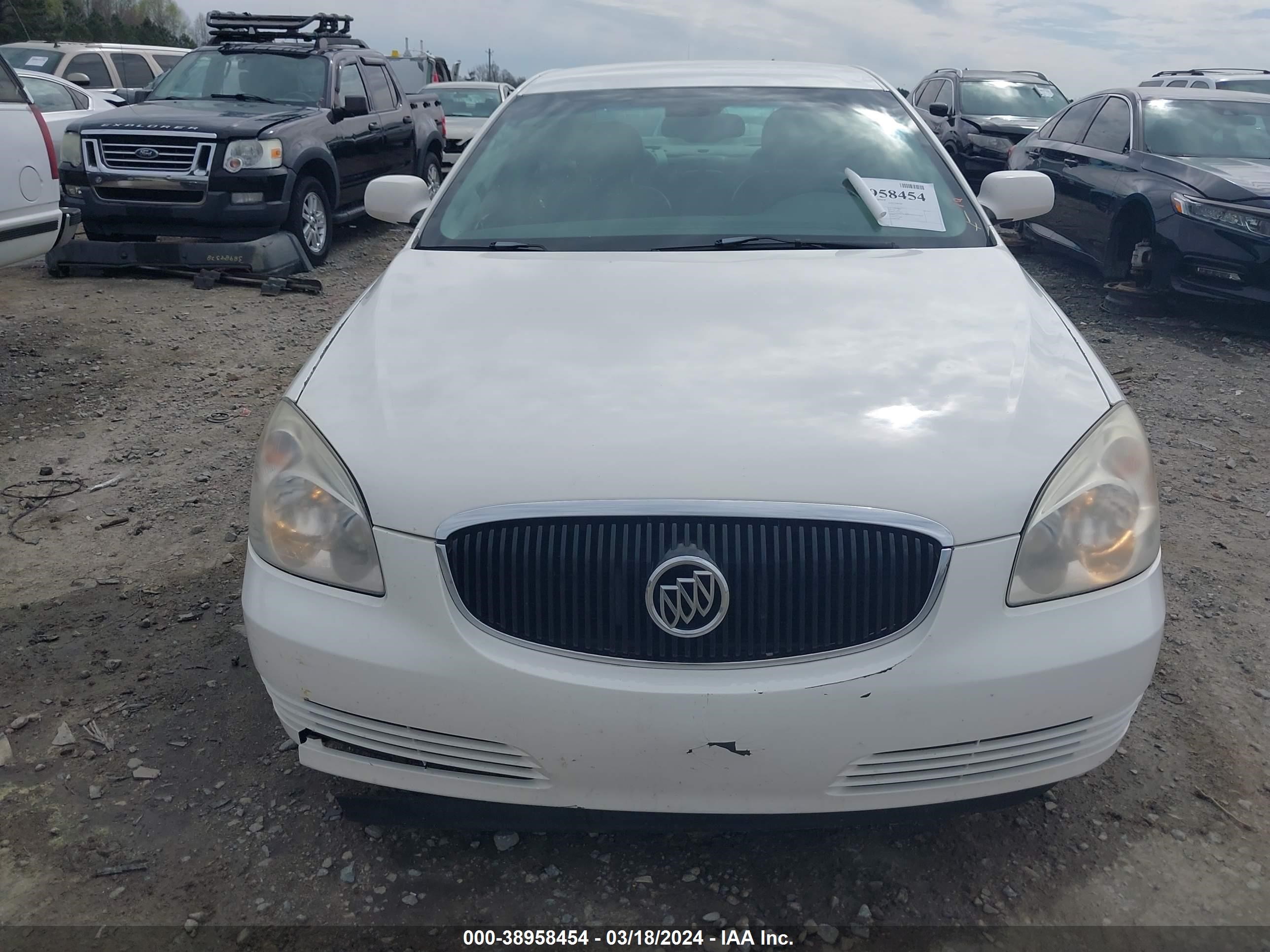 Photo 5 VIN: 1G4HD57257U173345 - BUICK LUCERNE 