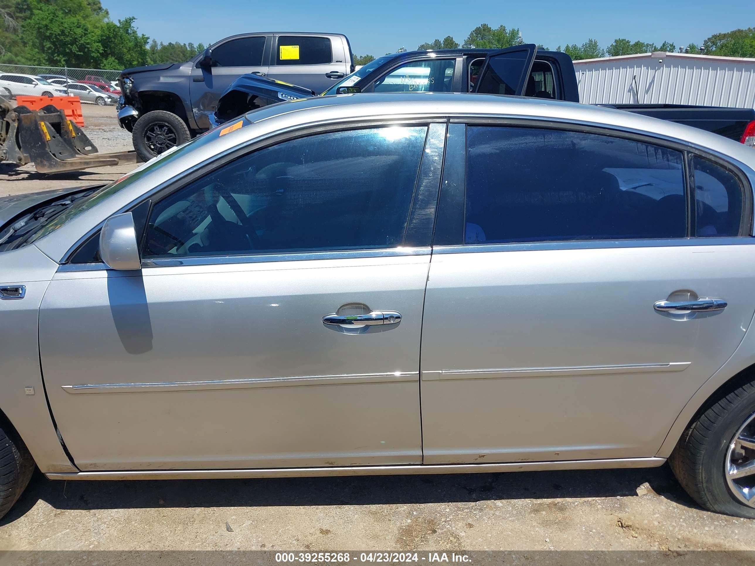 Photo 13 VIN: 1G4HD57257U173829 - BUICK LUCERNE 