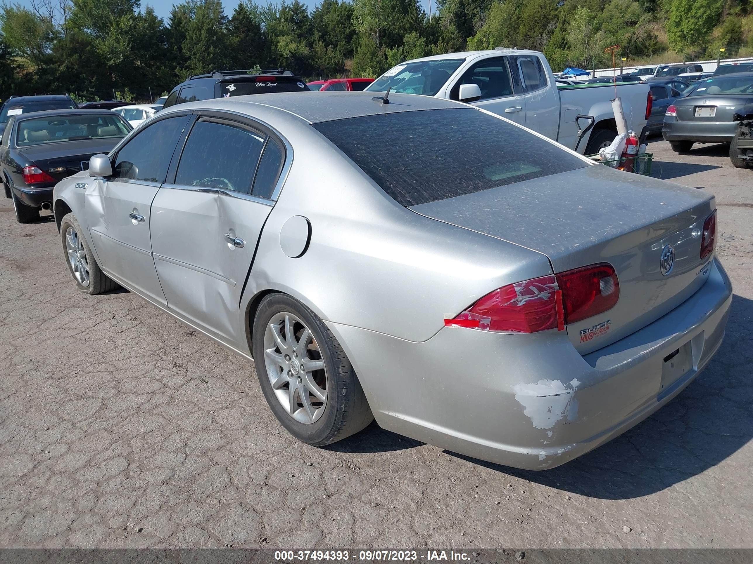 Photo 2 VIN: 1G4HD57267U184337 - BUICK LUCERNE 