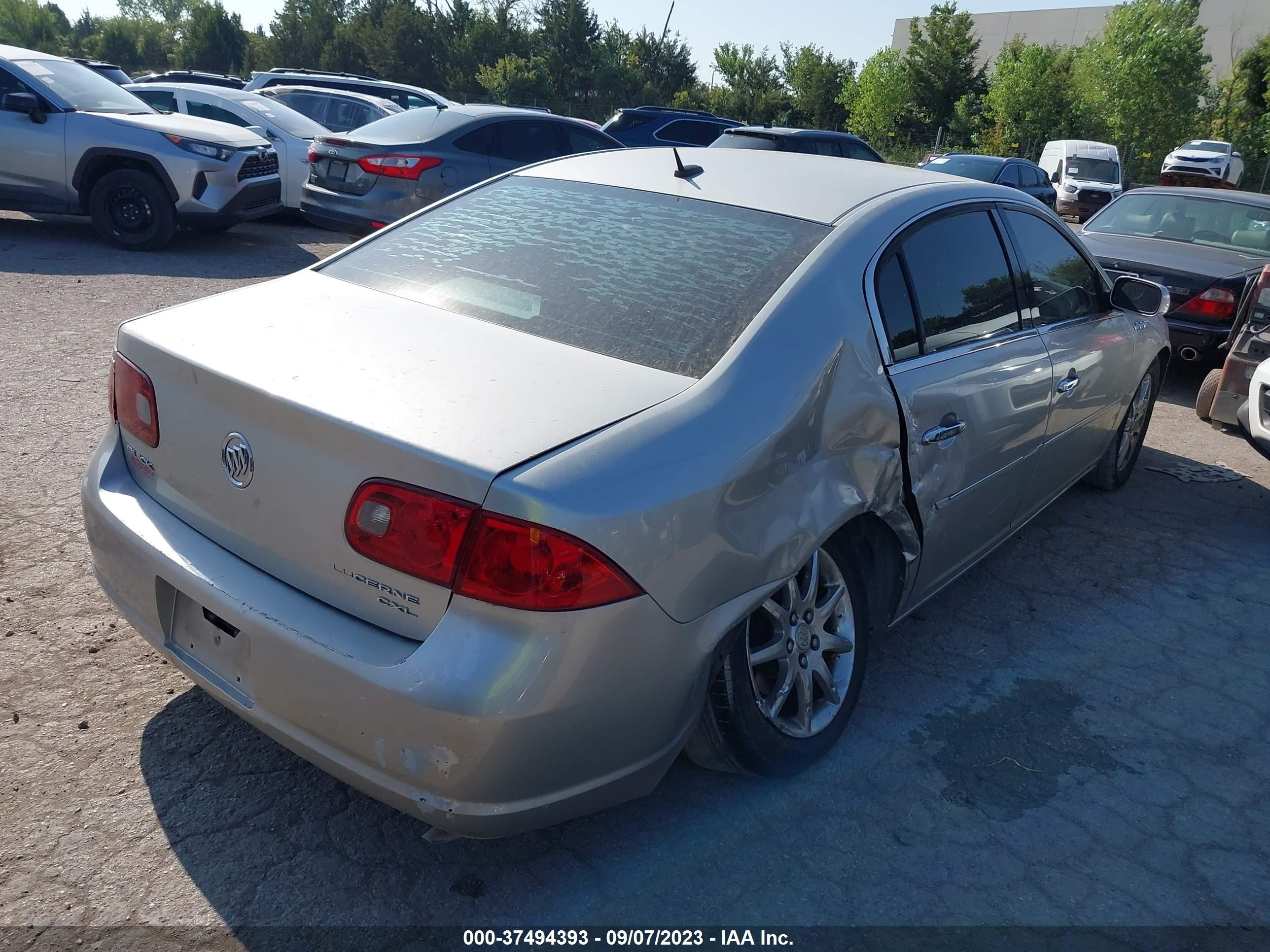 Photo 3 VIN: 1G4HD57267U184337 - BUICK LUCERNE 