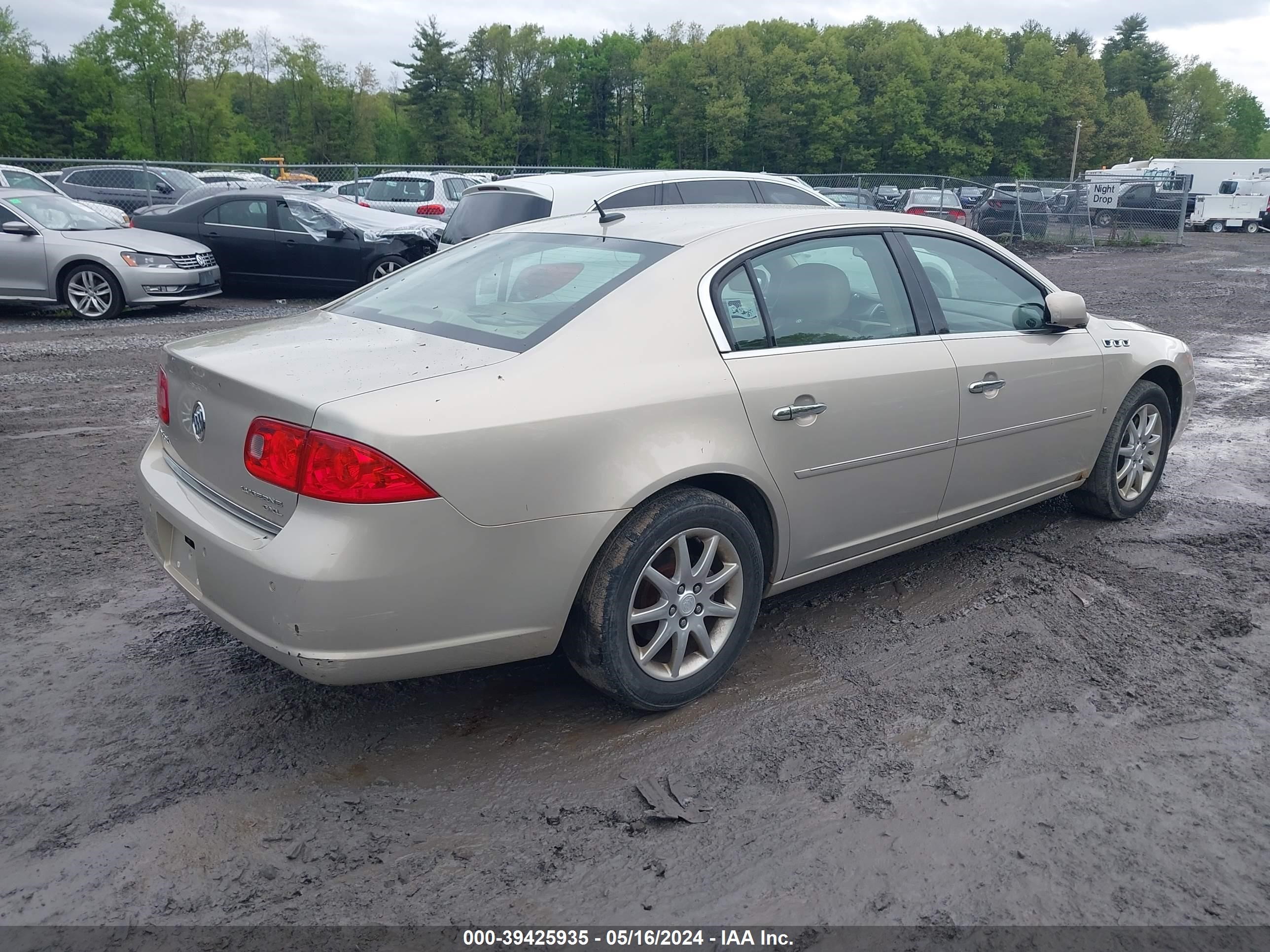 Photo 3 VIN: 1G4HD57278U195011 - BUICK LUCERNE 