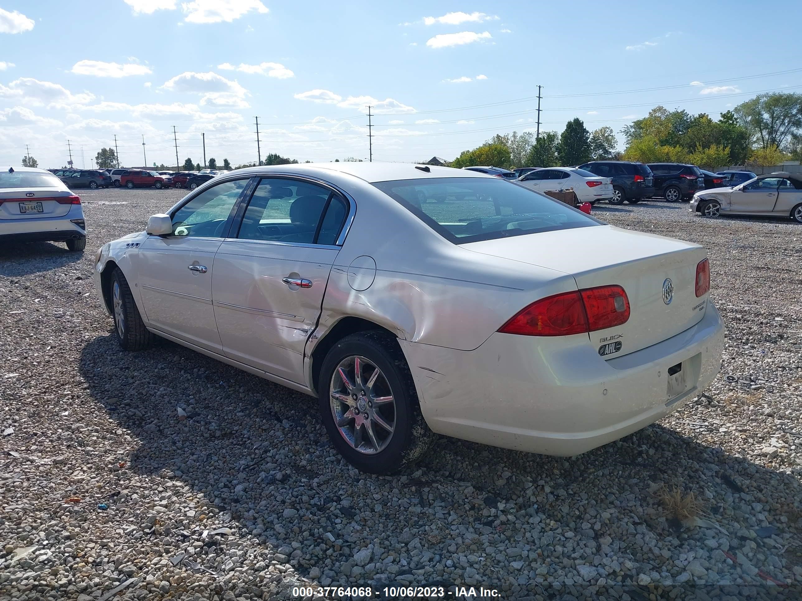 Photo 2 VIN: 1G4HD57278U196854 - BUICK LUCERNE 