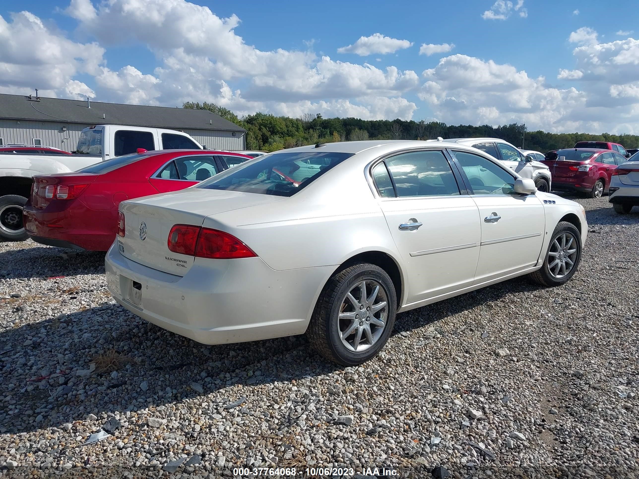 Photo 3 VIN: 1G4HD57278U196854 - BUICK LUCERNE 